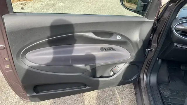 Fiat 500e view 7