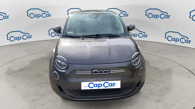 Fiat 500e view 5