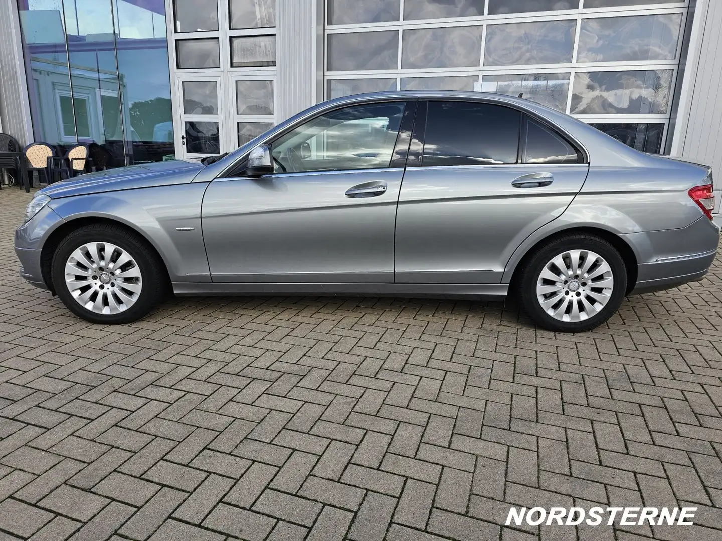 Mercedes-Benz C 200 C 200 KOMPRESSOR Limousine Elegance  Park-Assist. Silver - 2