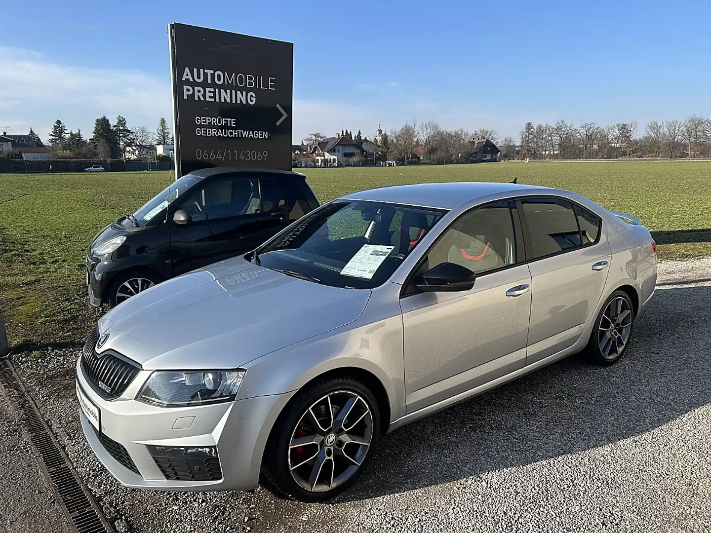 Skoda Octavia RS 2,0 TDI Green tec DSG Silber - 1