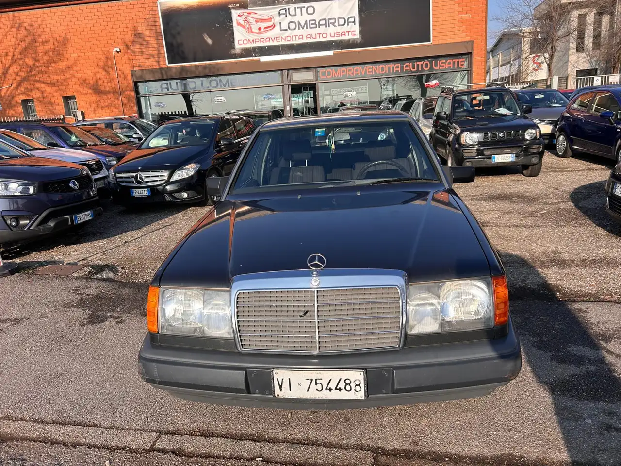 Mercedes-Benz E 200 2.0 benzina/GPL 90 KW, foto 2