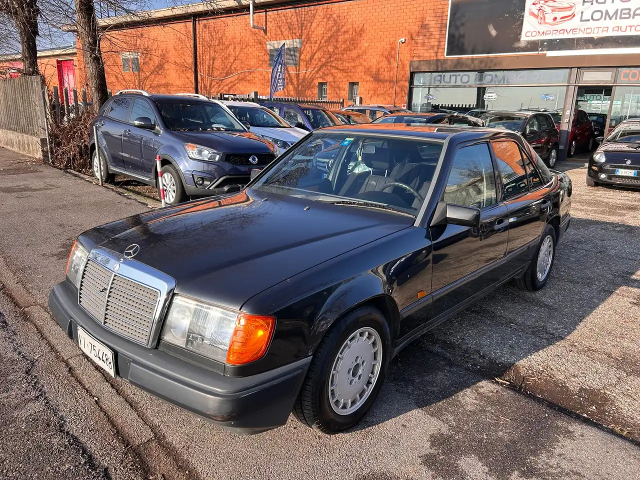 Mercedes-Benz E 200 2.0 benzina/GPL 90 KW, foto 1
