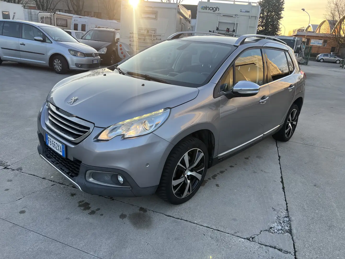 Peugeot 2008 1.2 puretech t Black Matt s&s 110cv - 2