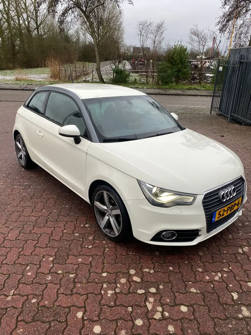 Audi A1 1.2 TFSI Amb. PL. B. Wit - 1