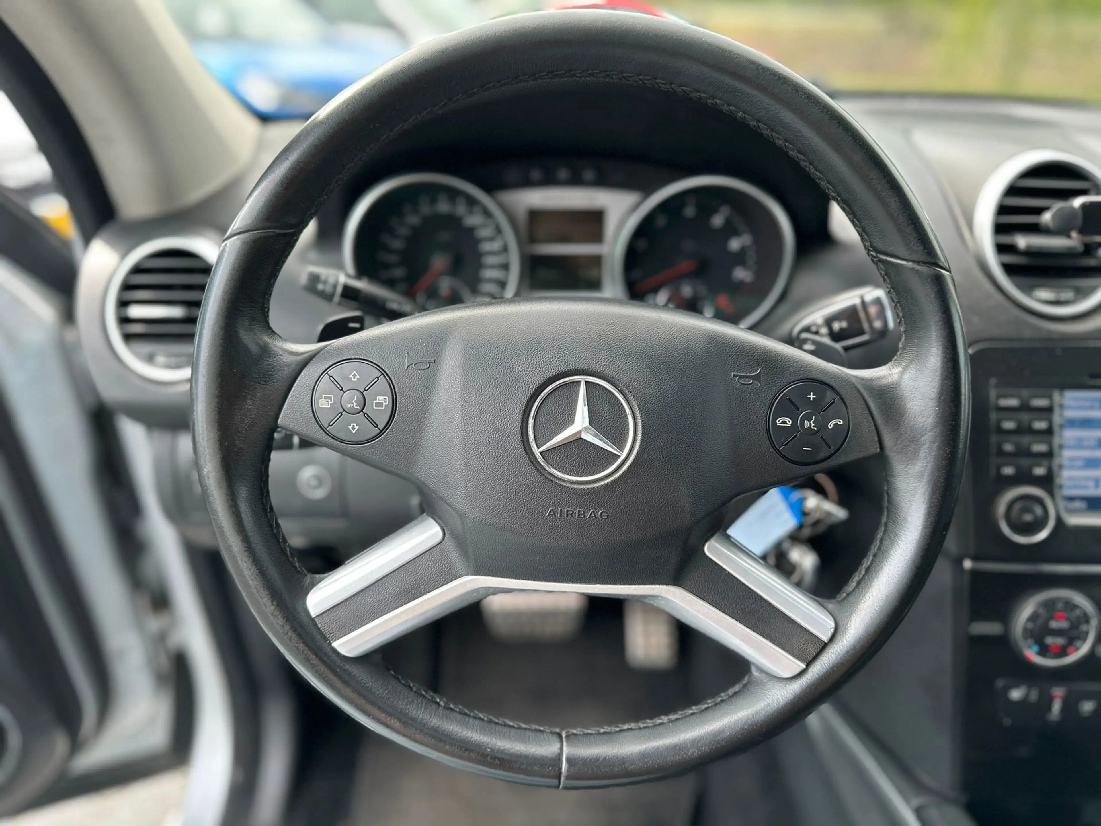 Mercedes-Benz ML 63 AMG M-klasse | Automaat | Luchtvering | Schuif/kantel — photo 26