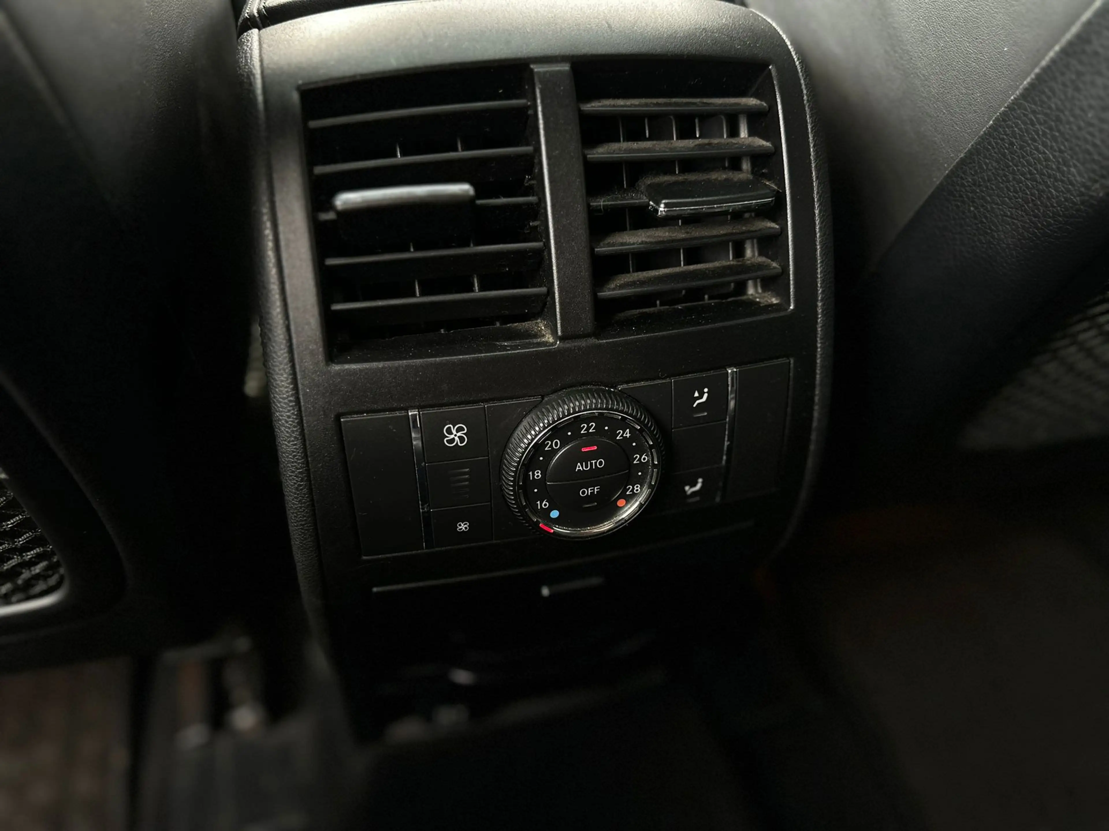Mercedes-Benz ML 63 AMG M-klasse | Automaat | Luchtvering | Schuif/kantel — photo 18