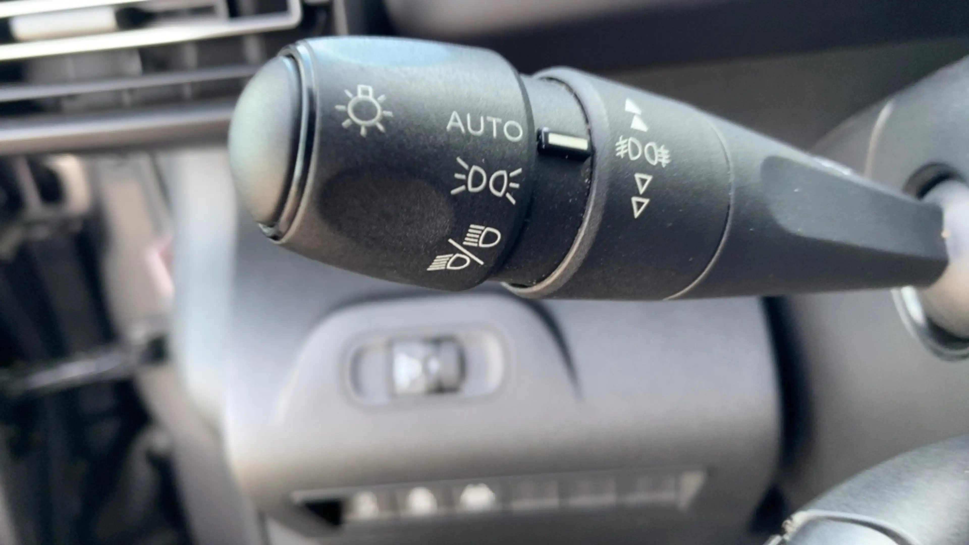Peugeot Rifter 1.2 Puretech GT-Line — photo 16