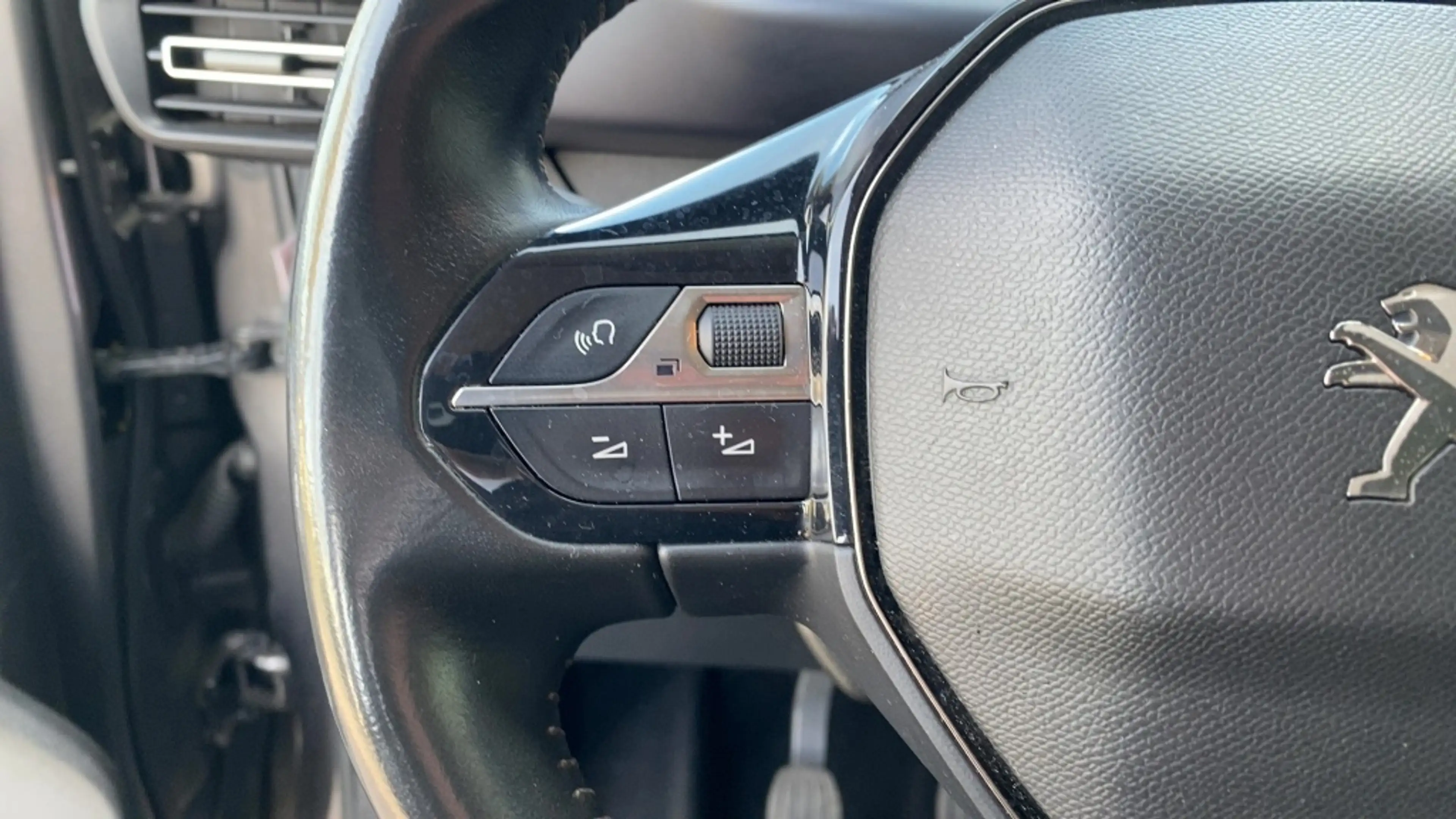 Peugeot Rifter 1.2 Puretech GT-Line — photo 17