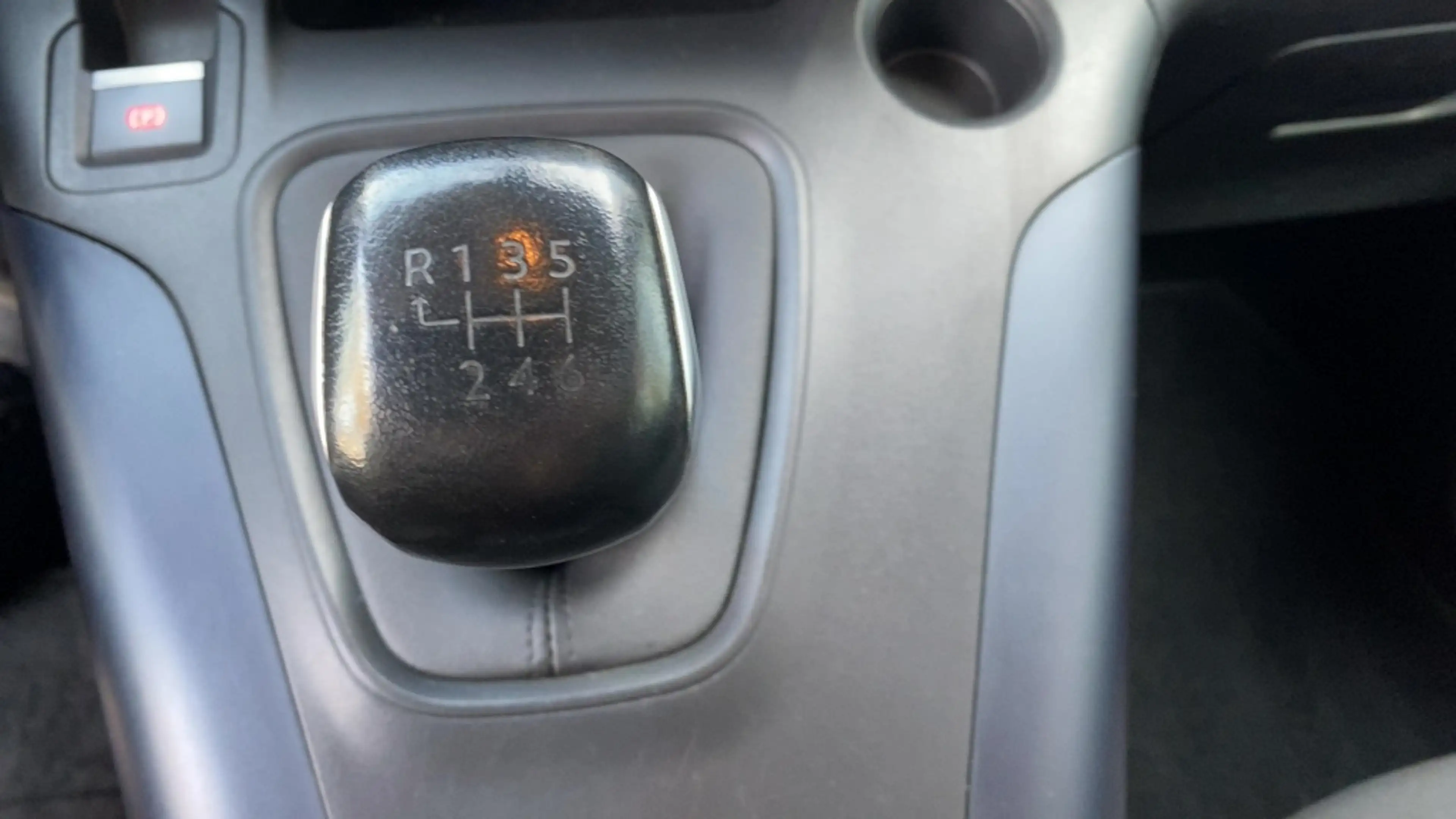 Peugeot Rifter 1.2 Puretech GT-Line — photo 26