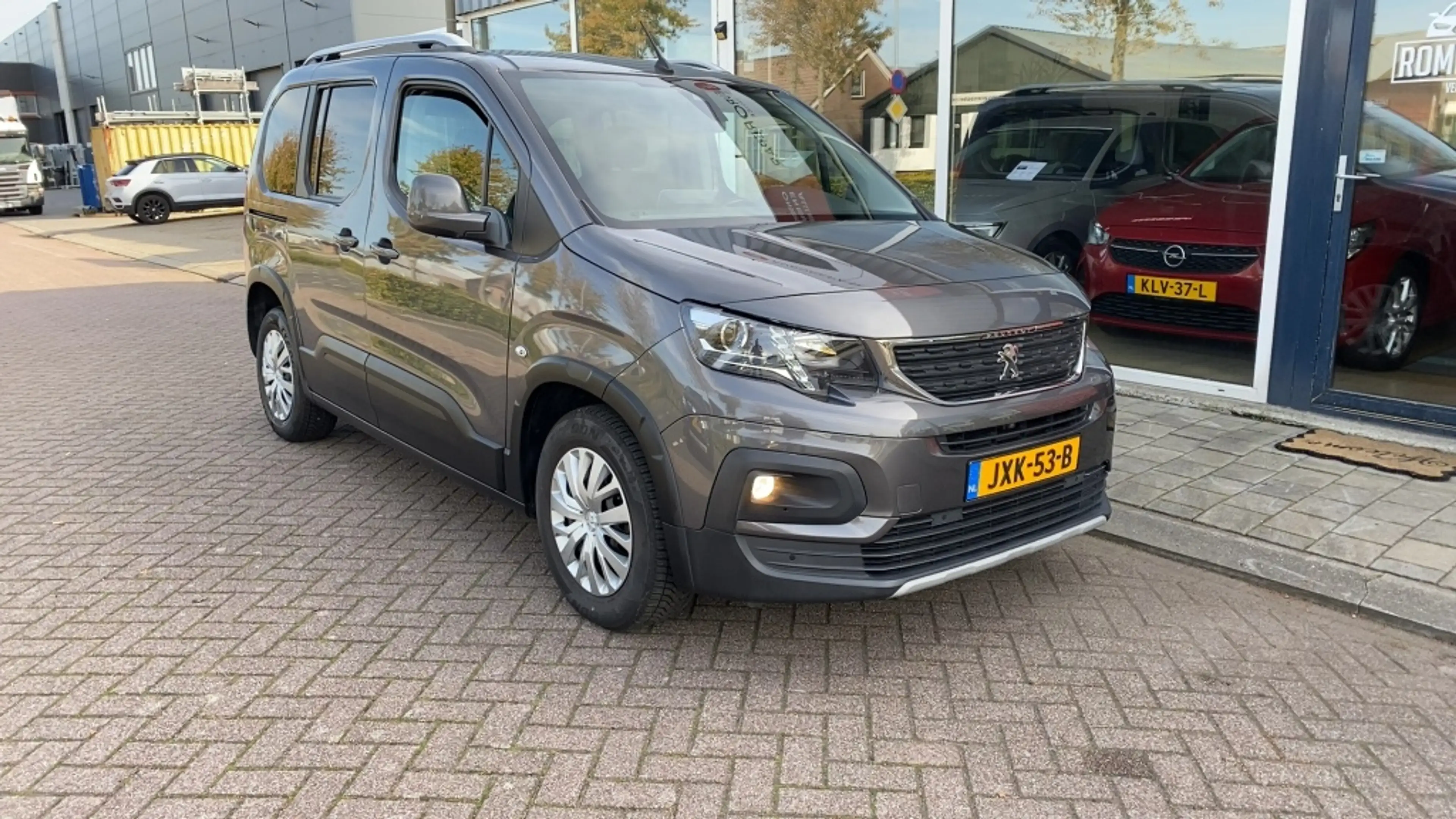 Peugeot Rifter 1.2 Puretech GT-Line — photo 32