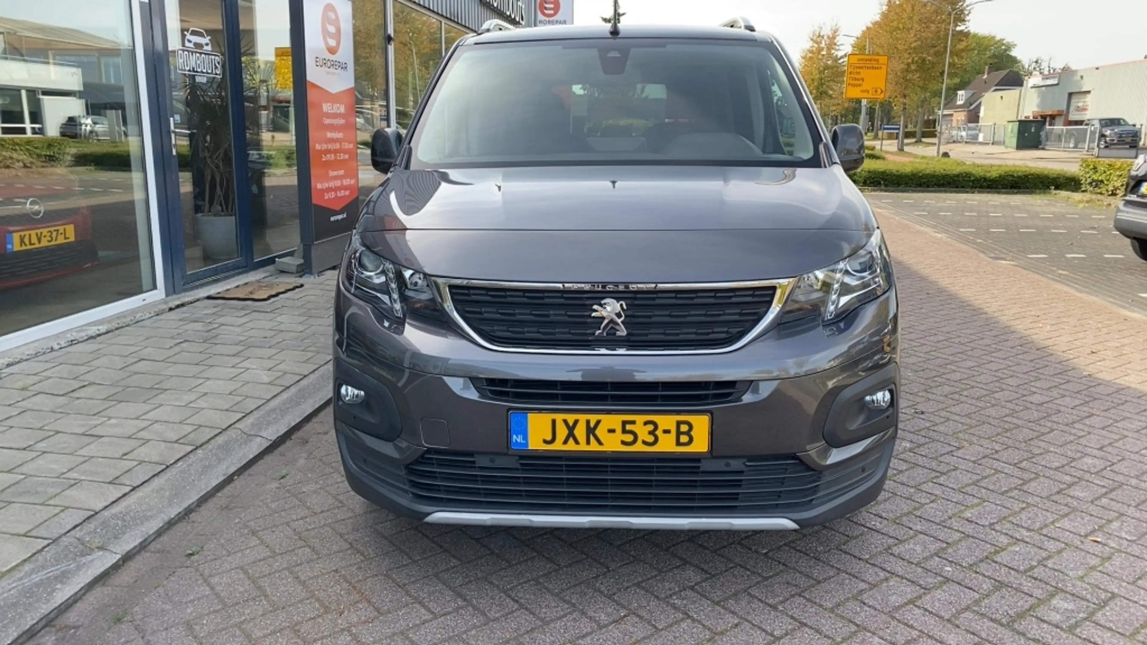 Peugeot Rifter 1.2 Puretech GT-Line — photo 28