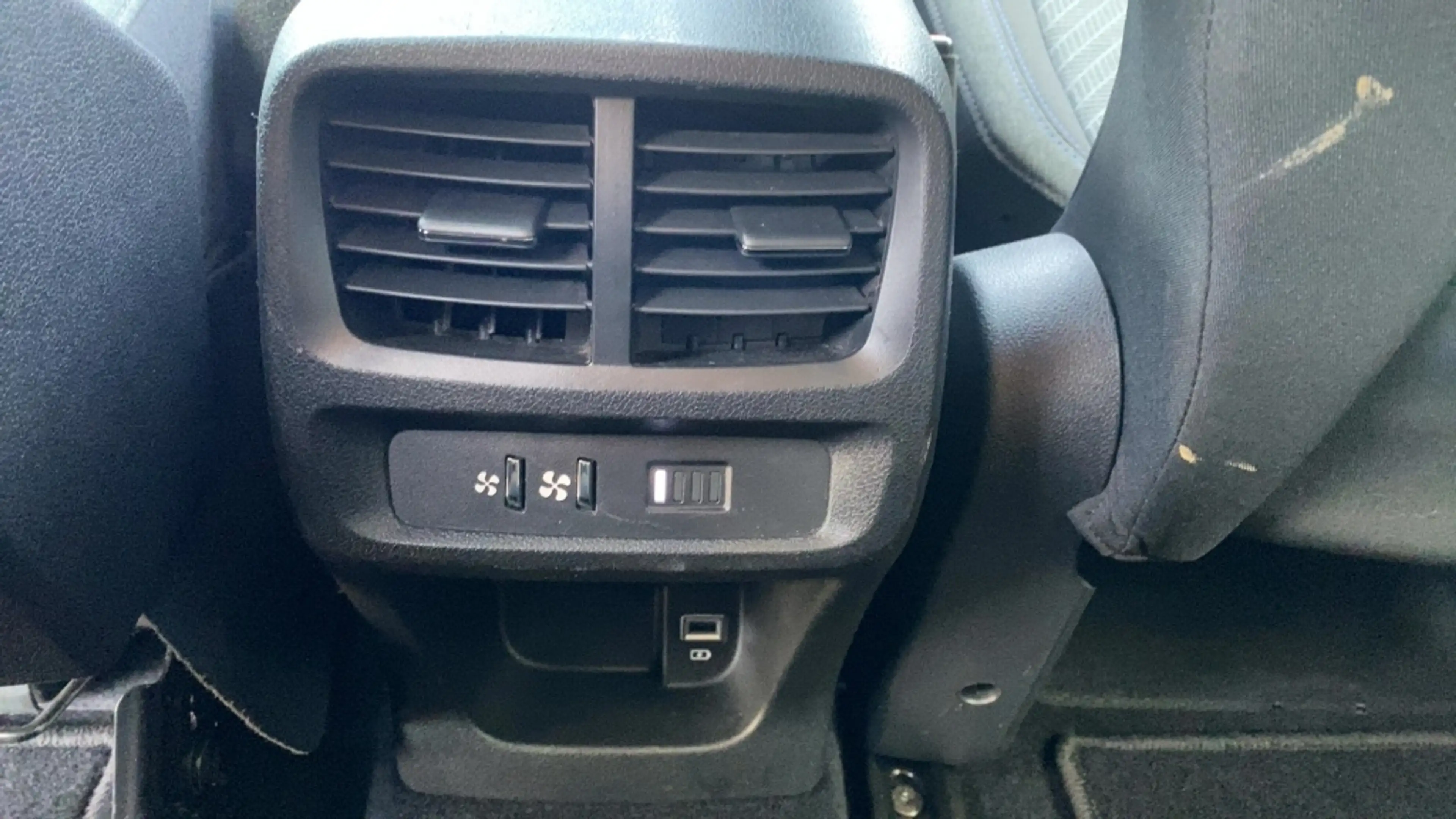 Peugeot Rifter 1.2 Puretech GT-Line — photo 10