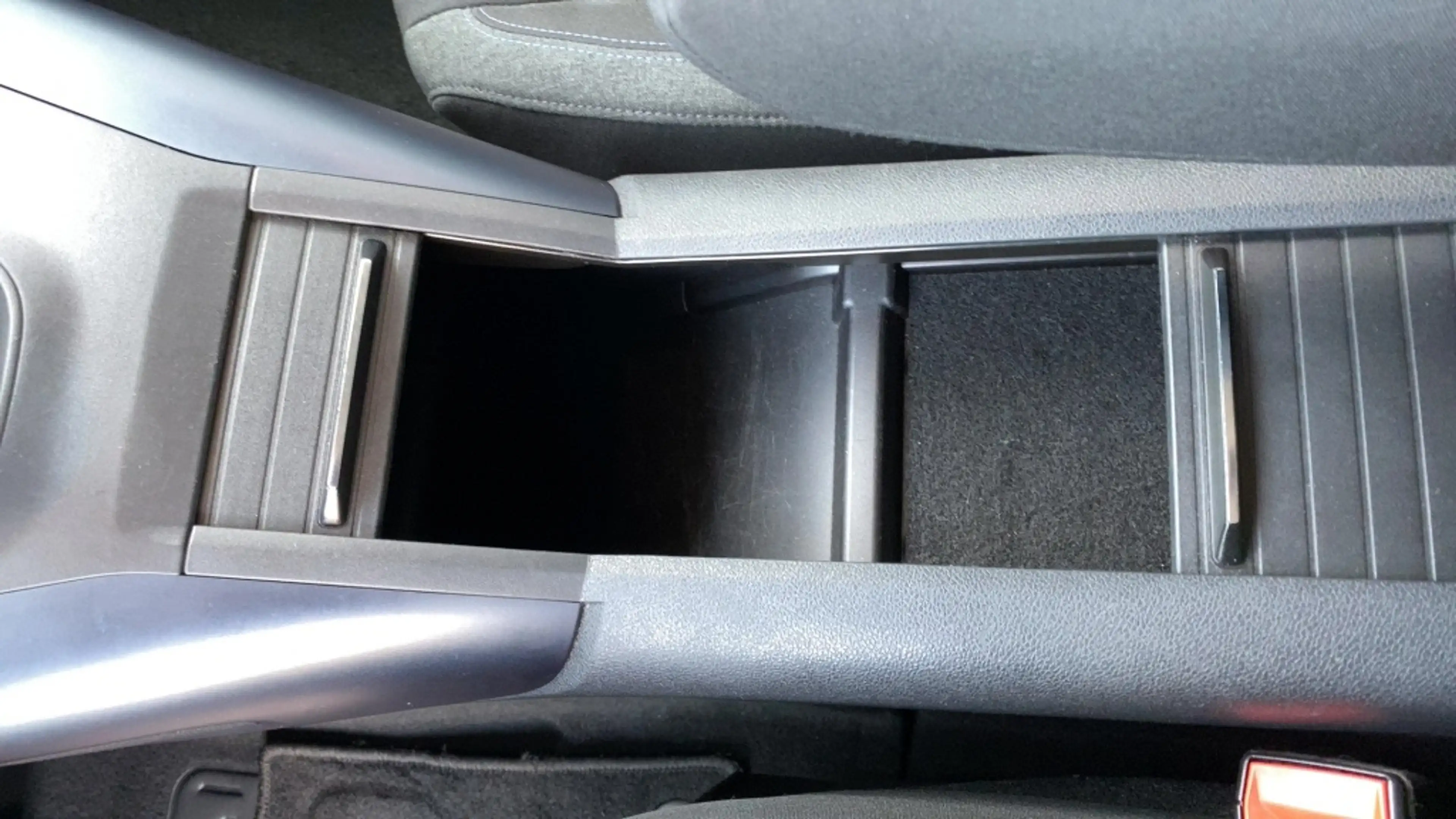 Peugeot Rifter 1.2 Puretech GT-Line — photo 27