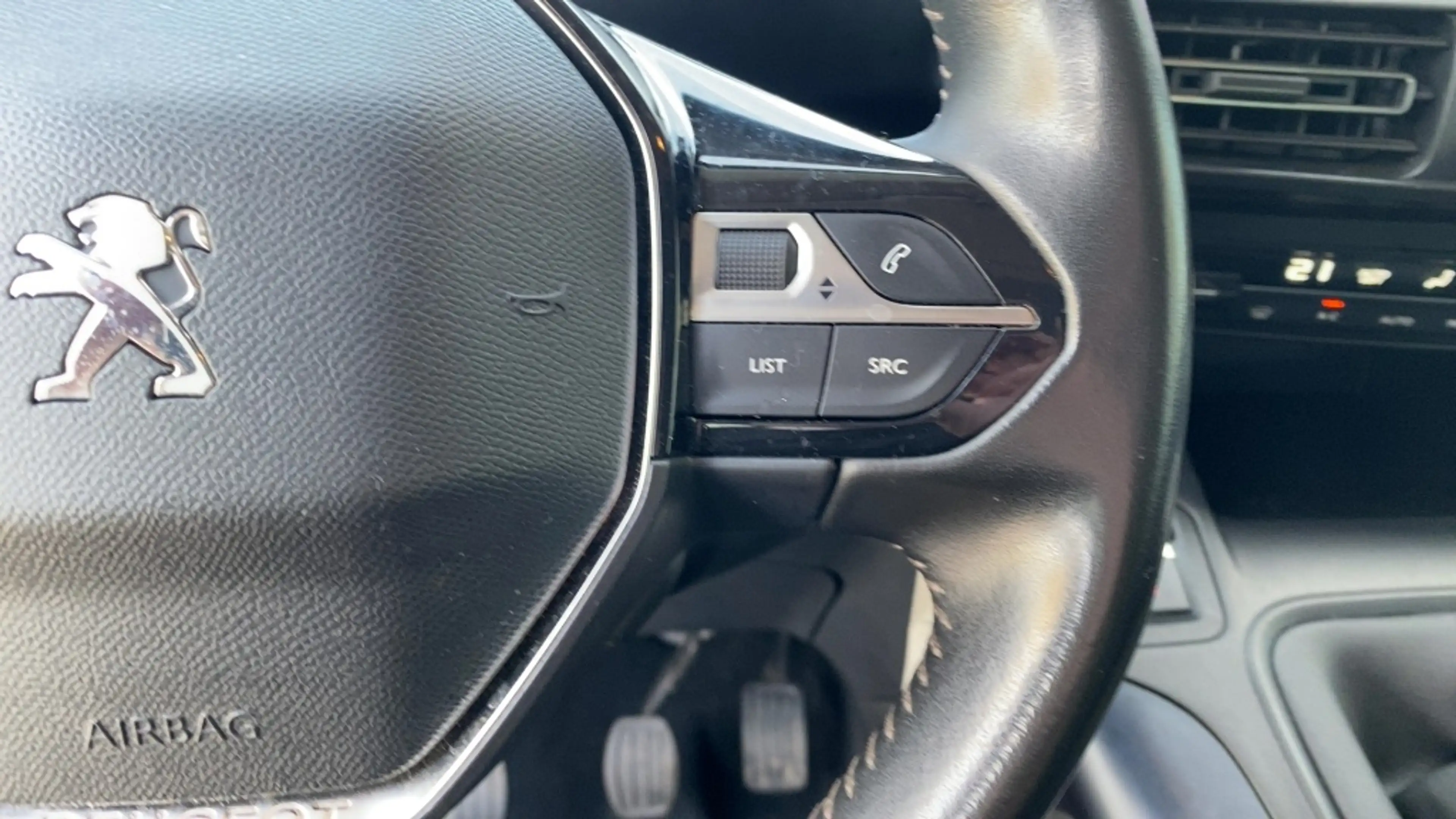Peugeot Rifter 1.2 Puretech GT-Line — photo 19
