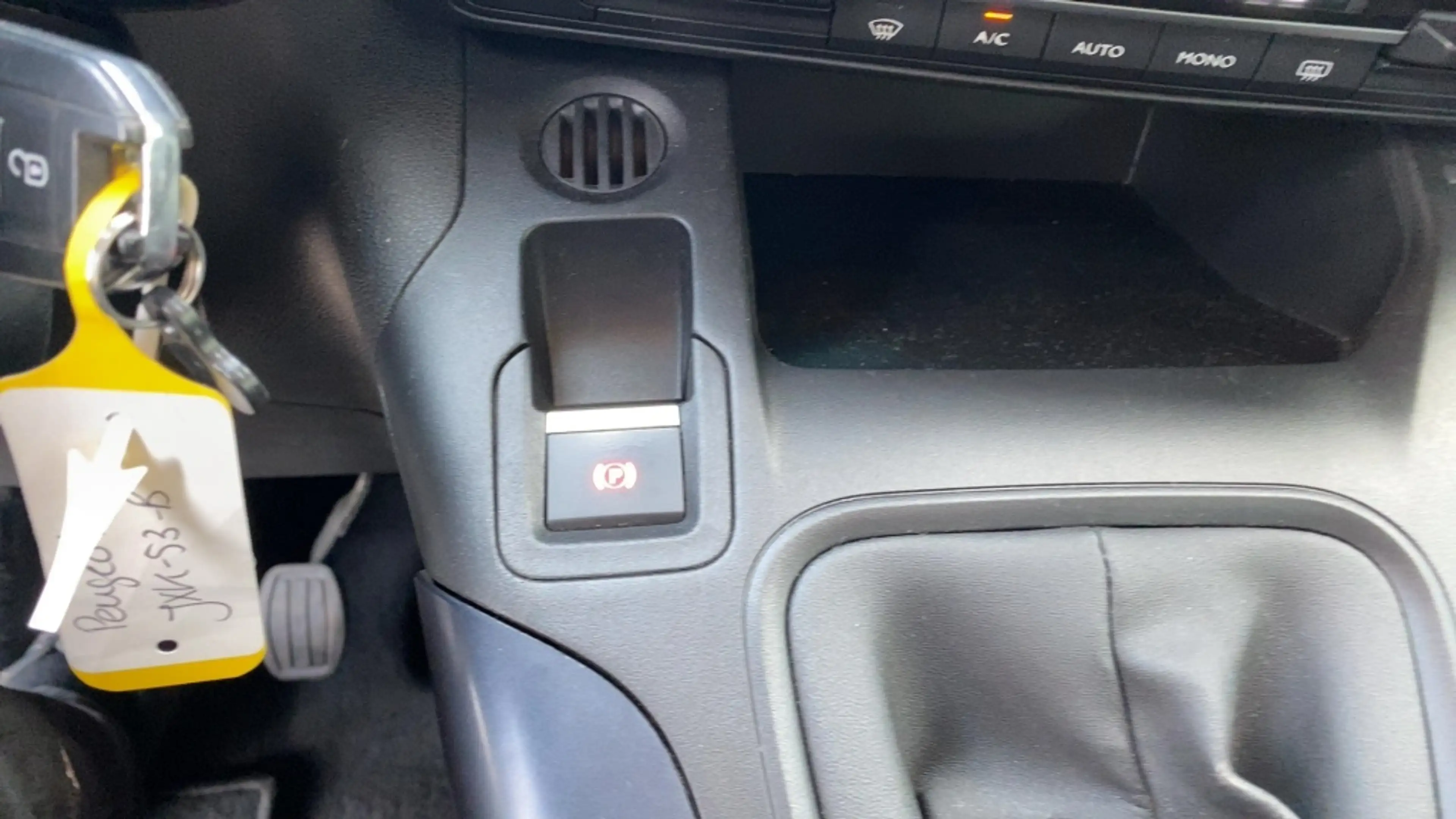 Peugeot Rifter 1.2 Puretech GT-Line — photo 25