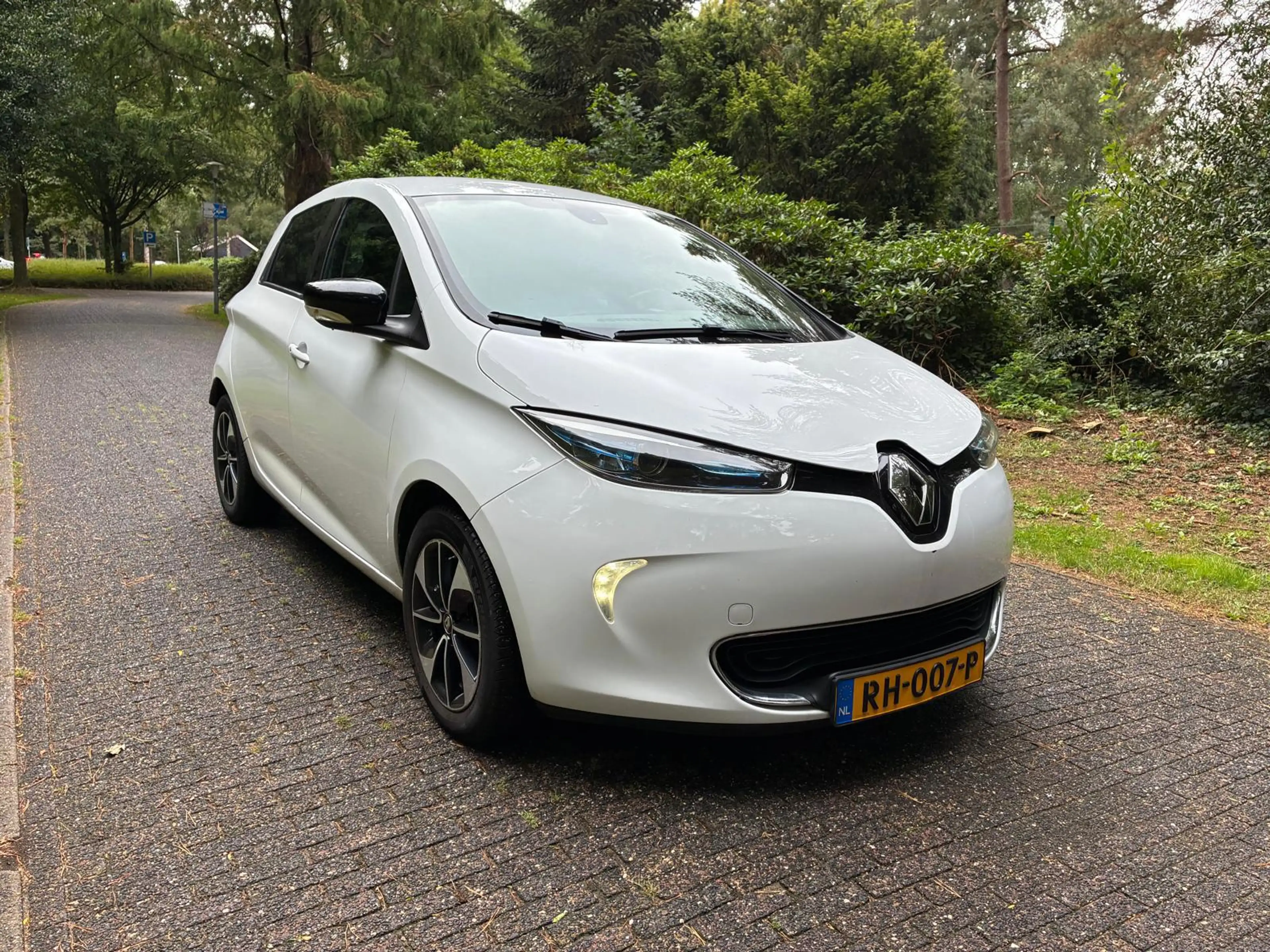 Renault ZOE R90 Intens 41 kWh 1e eigenaar / koop accu / dealer — photo 6