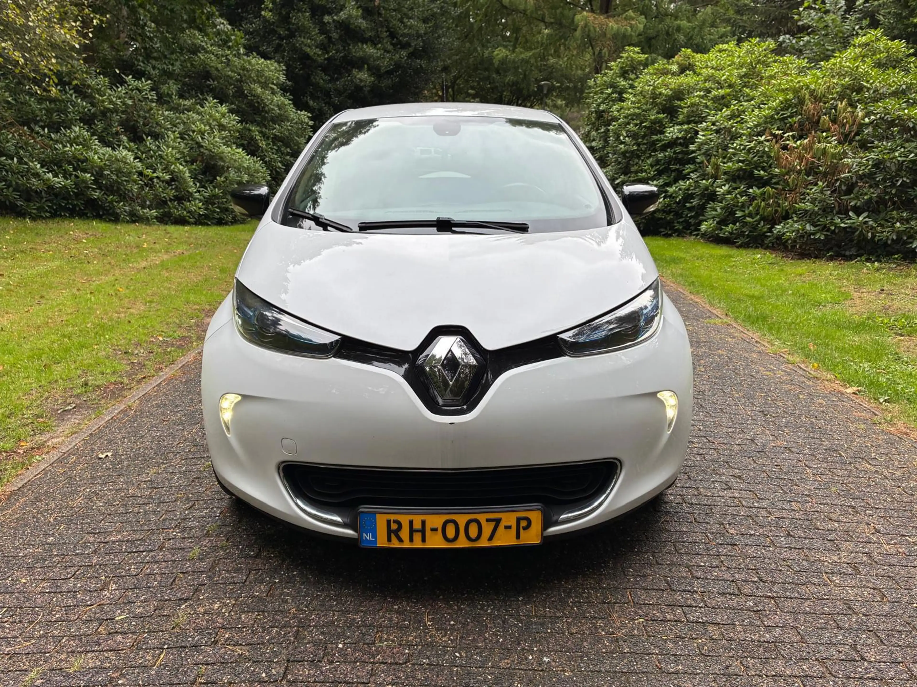 Renault ZOE R90 Intens 41 kWh 1e eigenaar / koop accu / dealer — photo 13