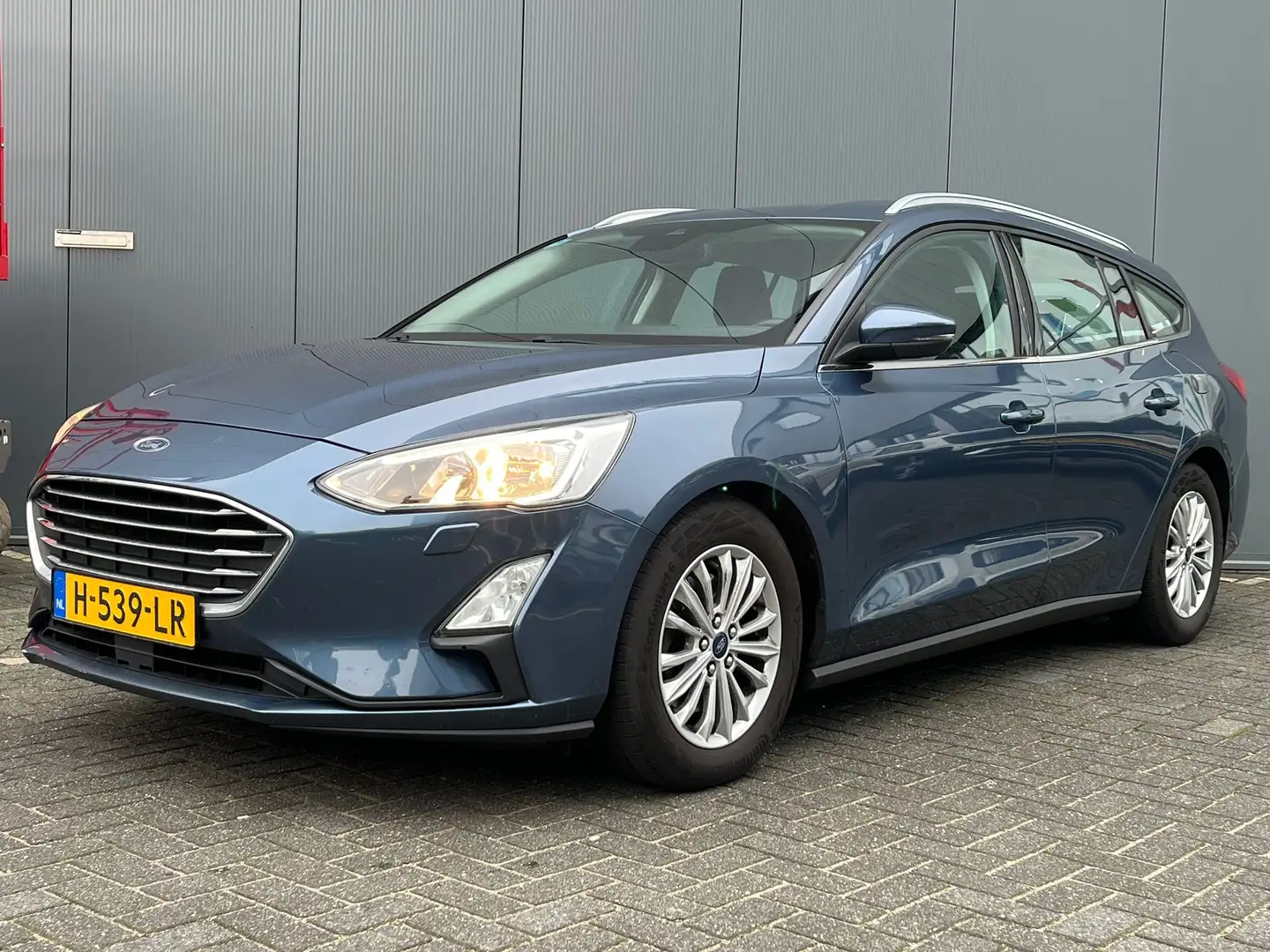 Ford Focus Wagon 1.5 EcoBoost 150pk Automaat Titanium | Clima Bleu - 1