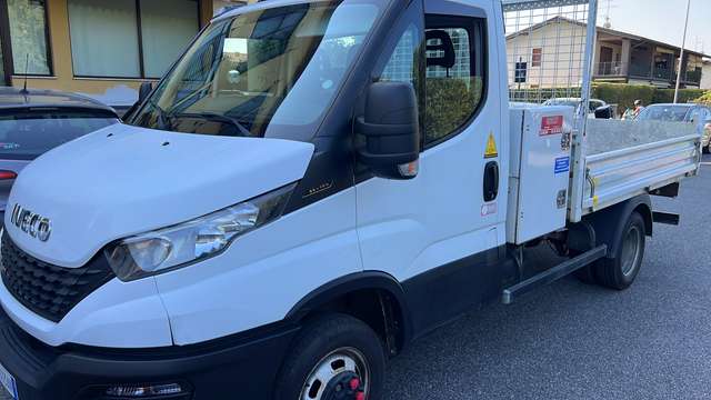 Imagine Iveco Daily 35 - 12 Classic