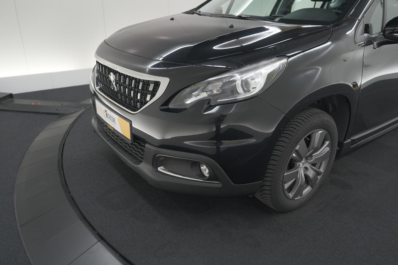 Peugeot 2008 PureTech 82 Active | Lage KM | Trekhaak | Navigati — photo 8