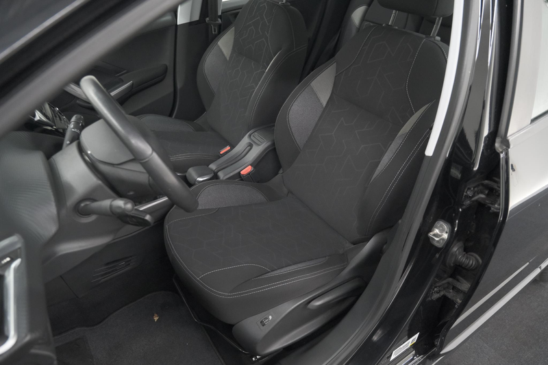 Peugeot 2008 PureTech 82 Active | Lage KM | Trekhaak | Navigati — photo 11