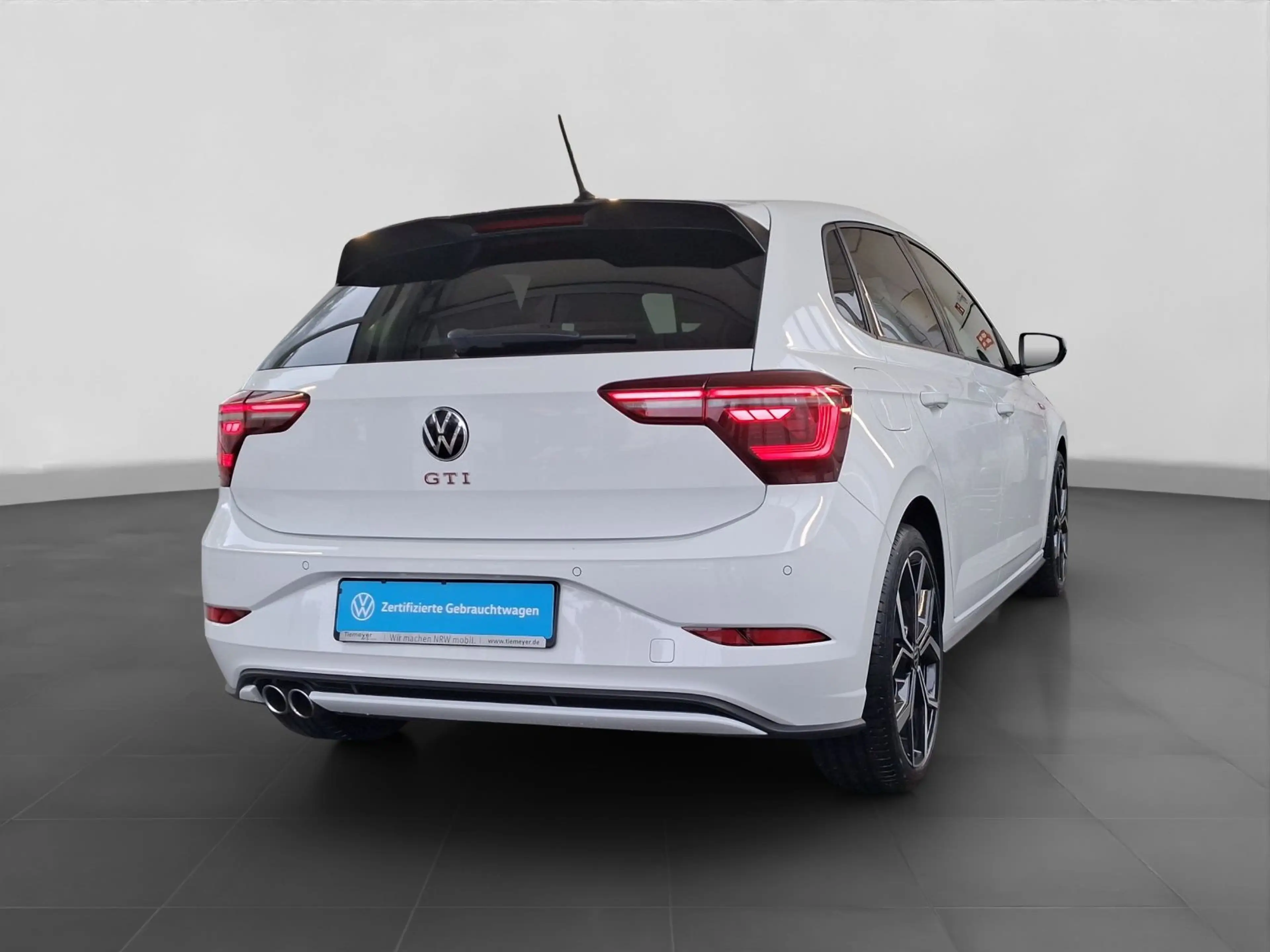 Volkswagen Polo GTI DSG IQ.Light ACC Navi LM18 — photo 3