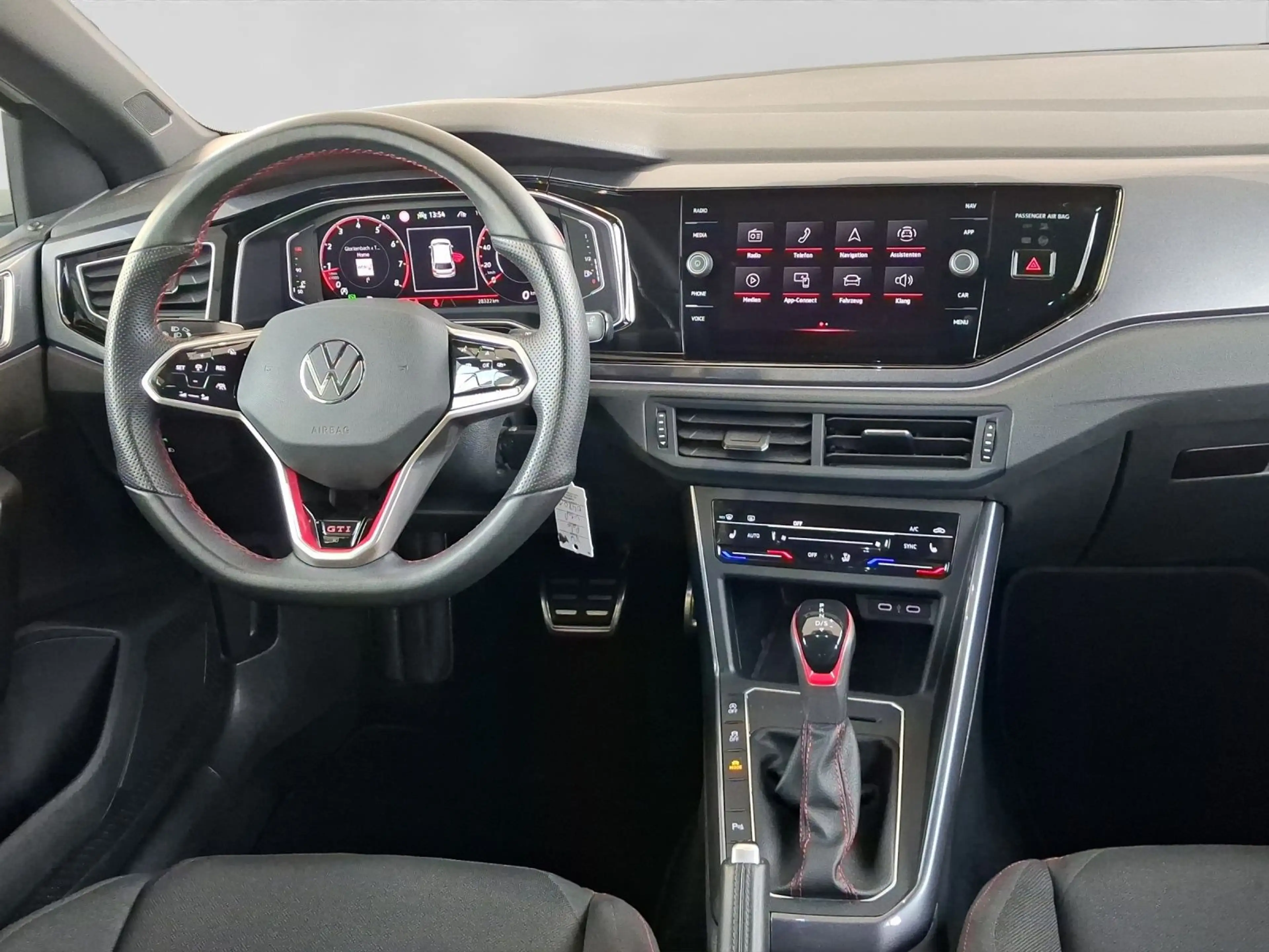 Volkswagen Polo GTI DSG IQ.Light ACC Navi LM18 — photo 5