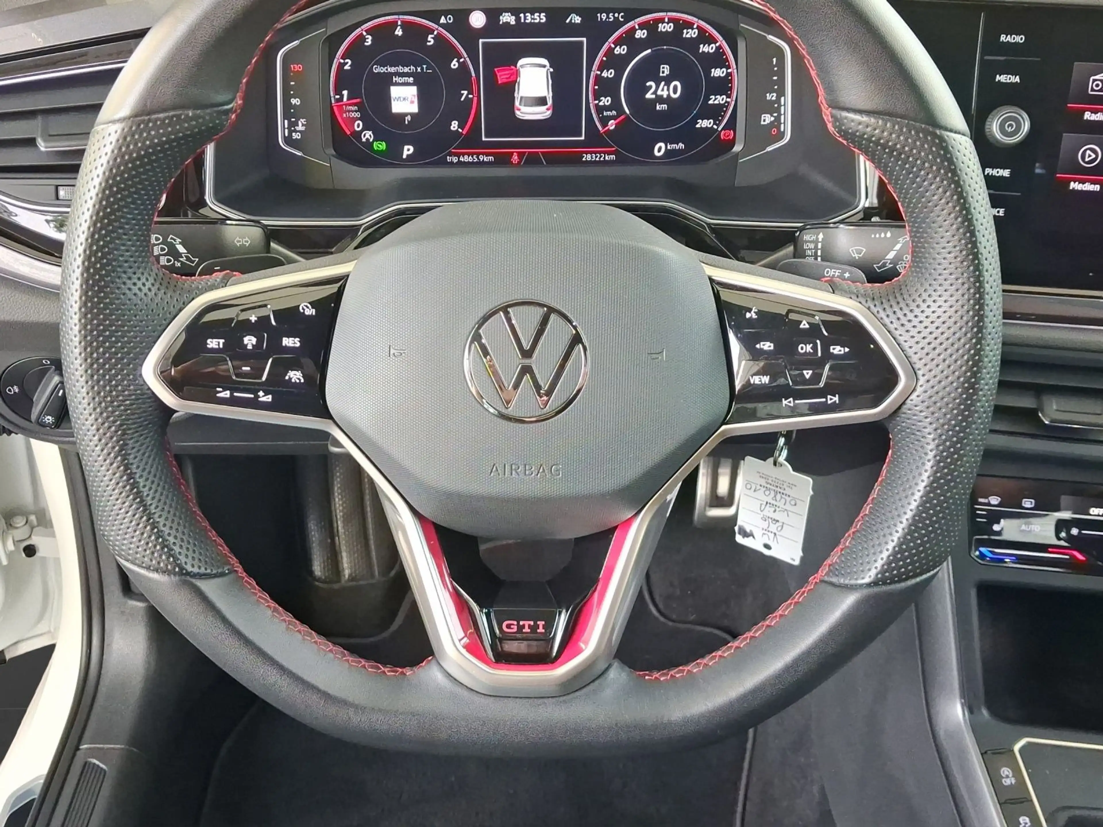 Volkswagen Polo GTI DSG IQ.Light ACC Navi LM18 — photo 9