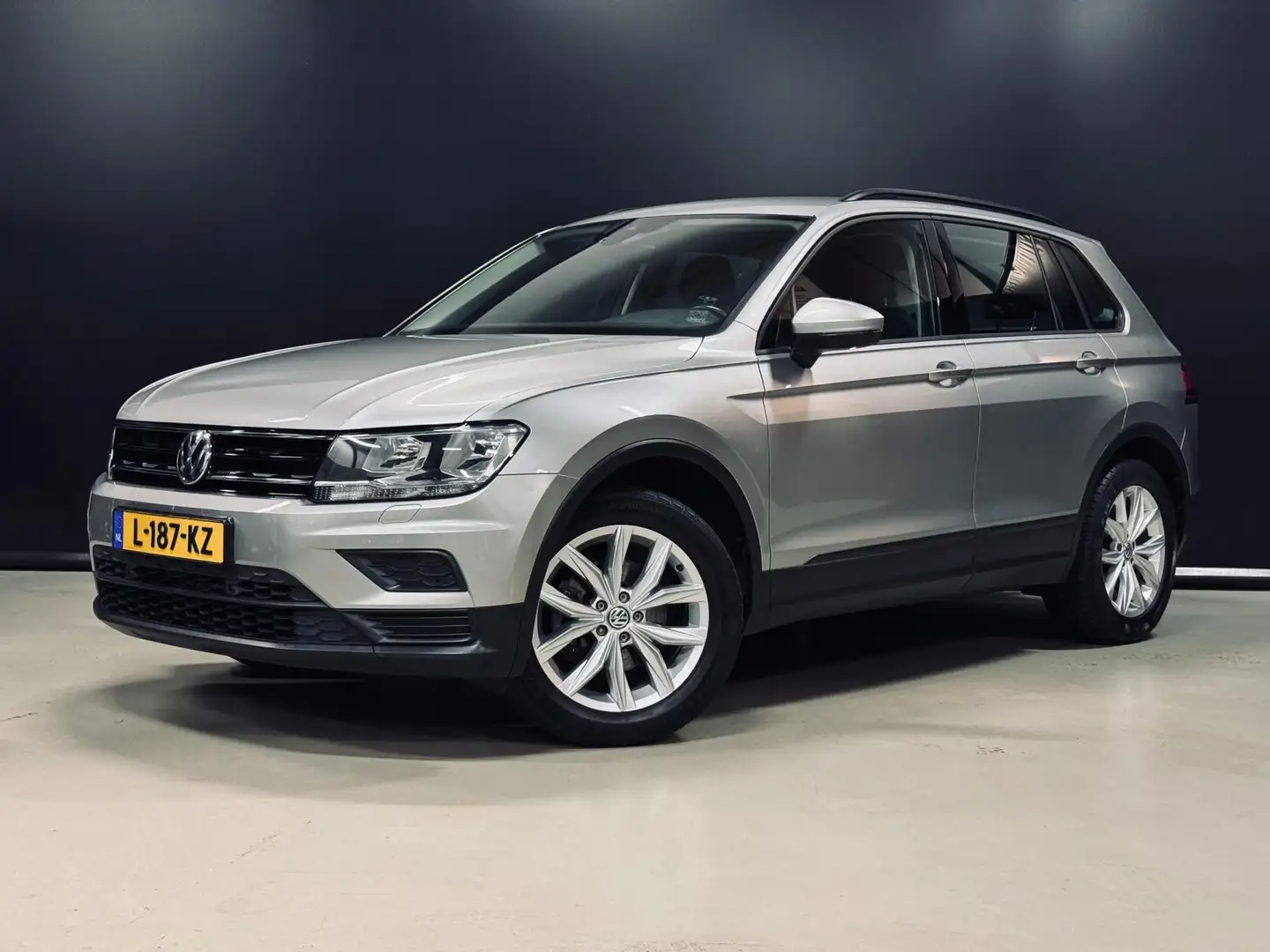 Volkswagen Tiguan 1.4 TSI 125PK, Navi, Cruise, Clima, PDC, Multistuu Gris - 1