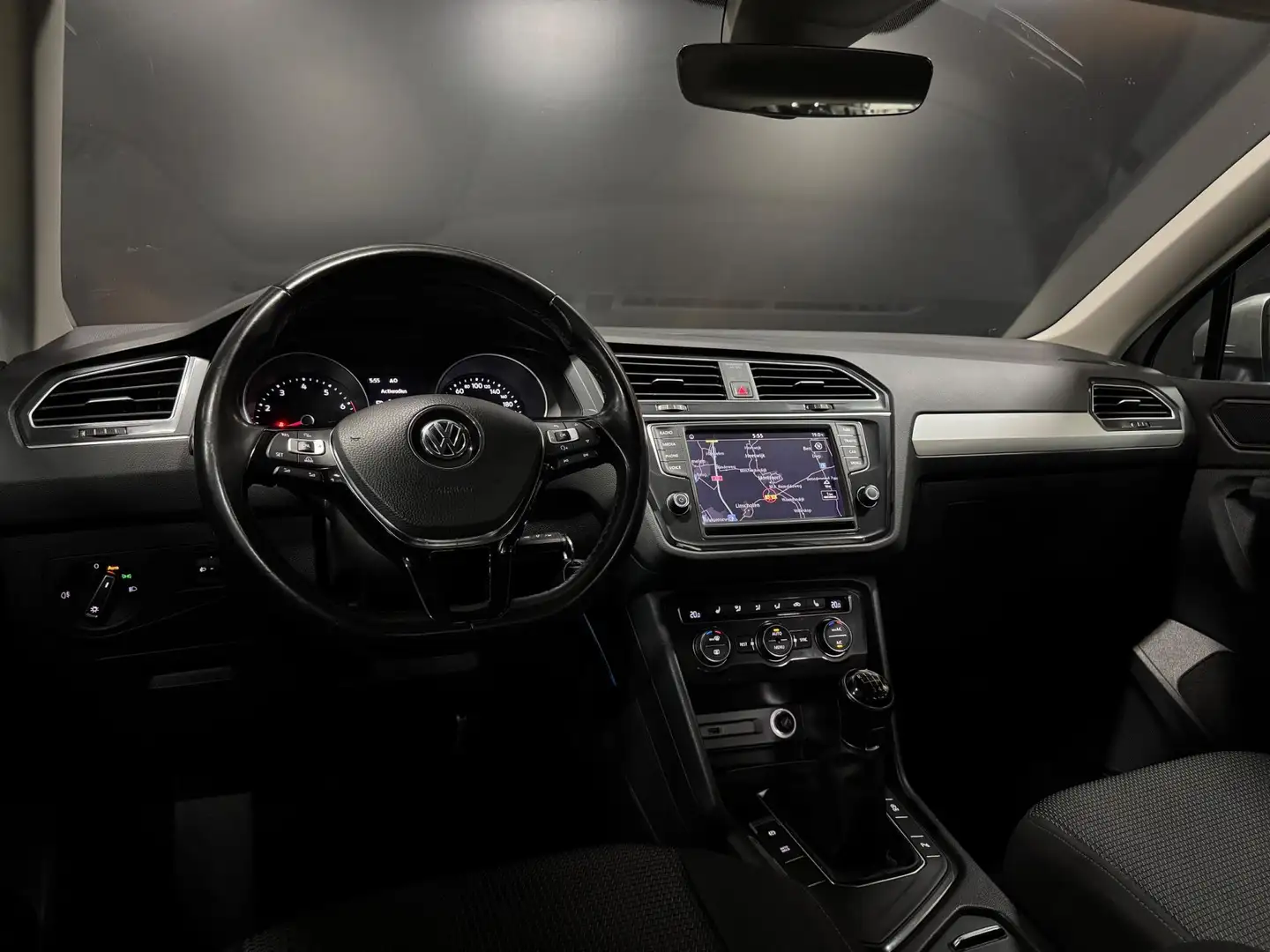 Volkswagen Tiguan 1.4 TSI 125PK, Navi, Cruise, Clima, PDC, Multistuu Gris - 2