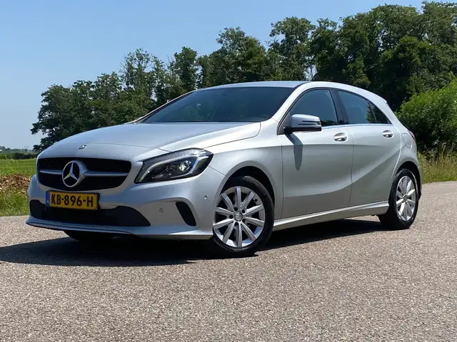 Mercedes-Benz A 160 Ambition 5DRS NAVI Half-Leder Nap Airco Goed Onder