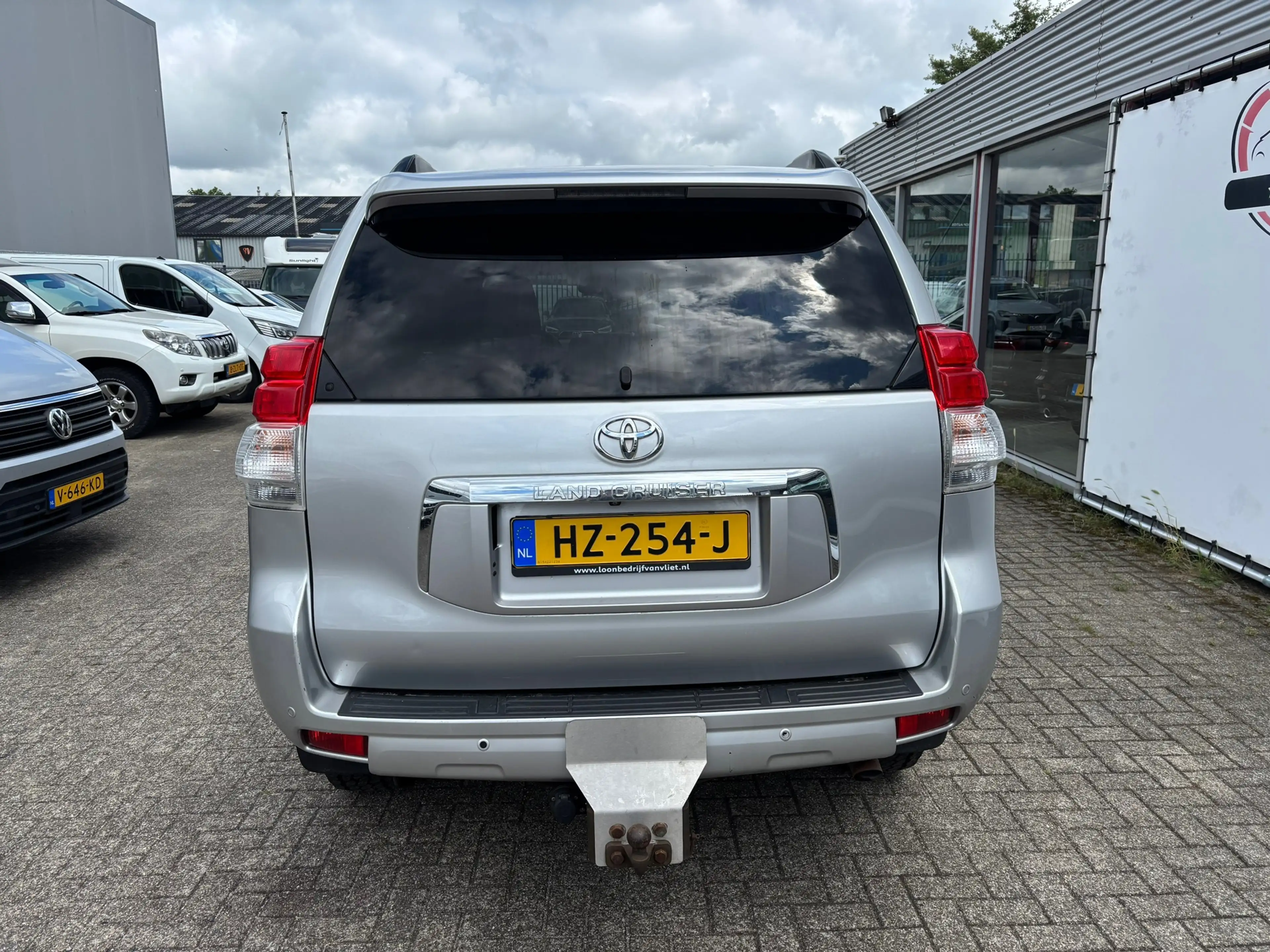 Toyota Land Cruiser 3.0 D-4D-F SX — photo 5