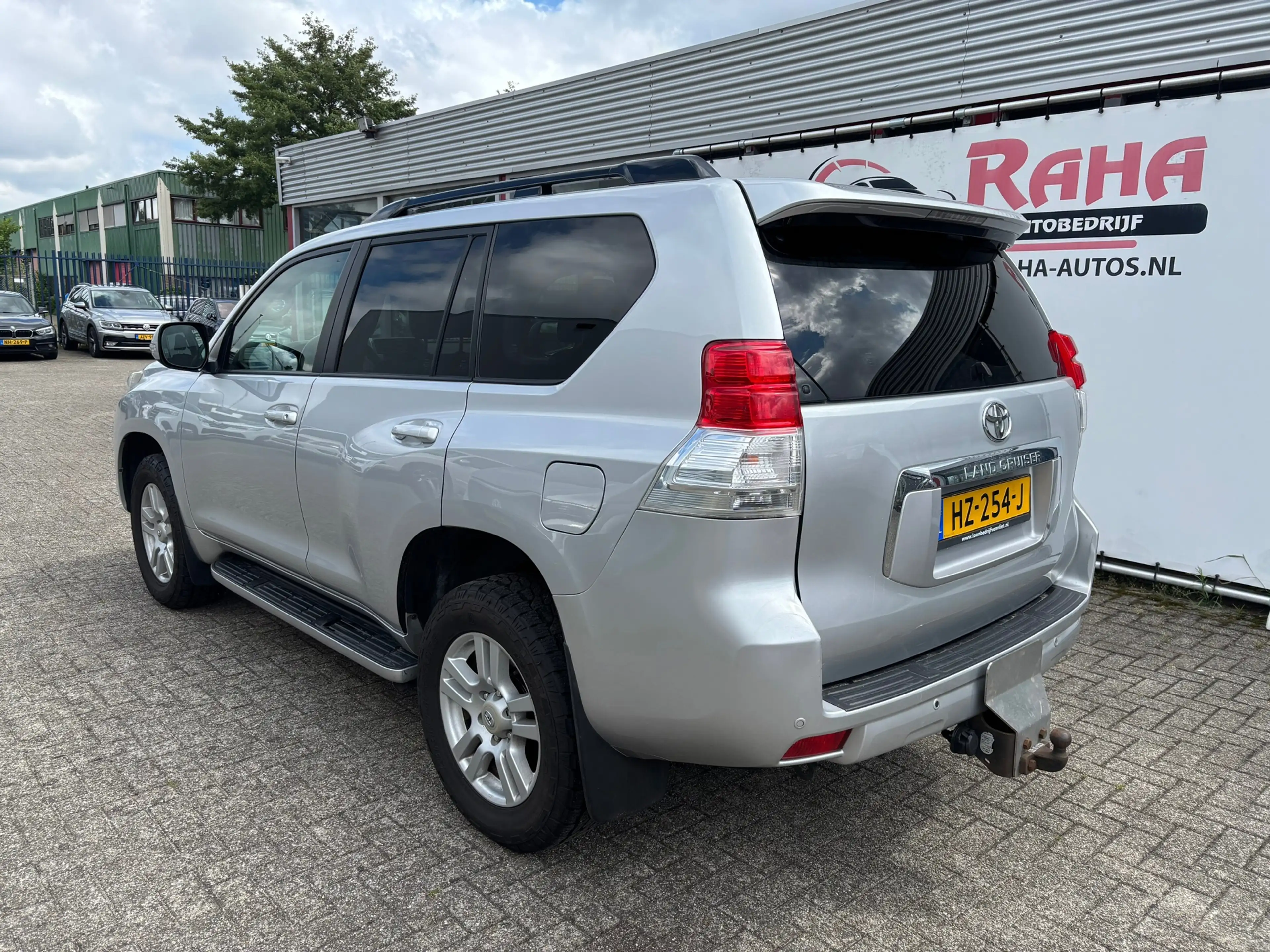 Toyota Land Cruiser 3.0 D-4D-F SX — photo 6