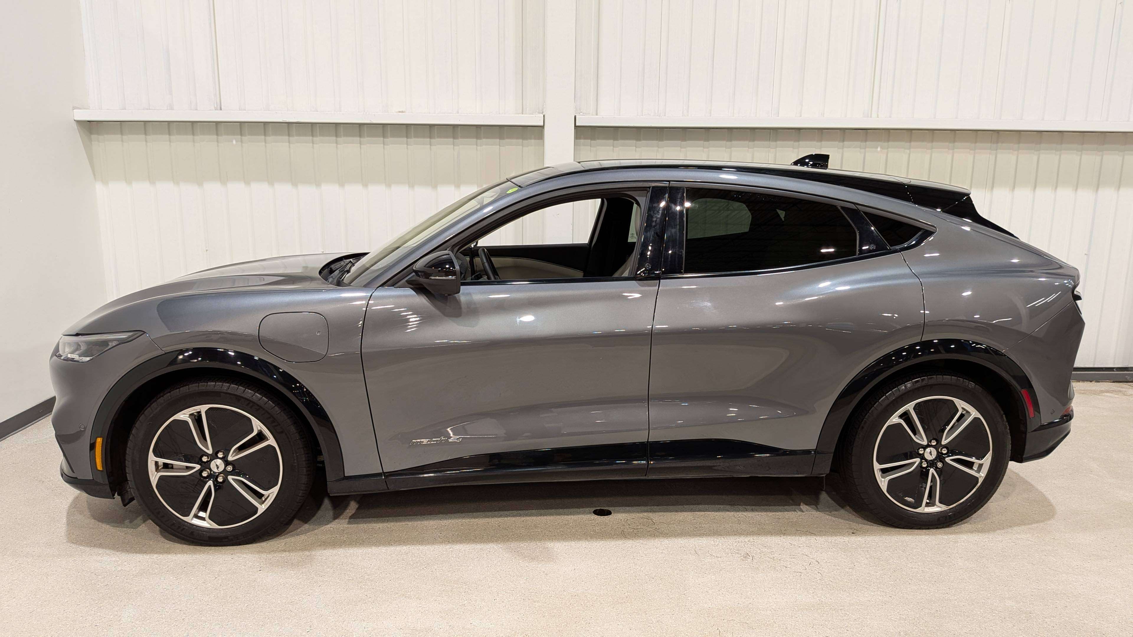 Ford Mustang Mach-E 2023