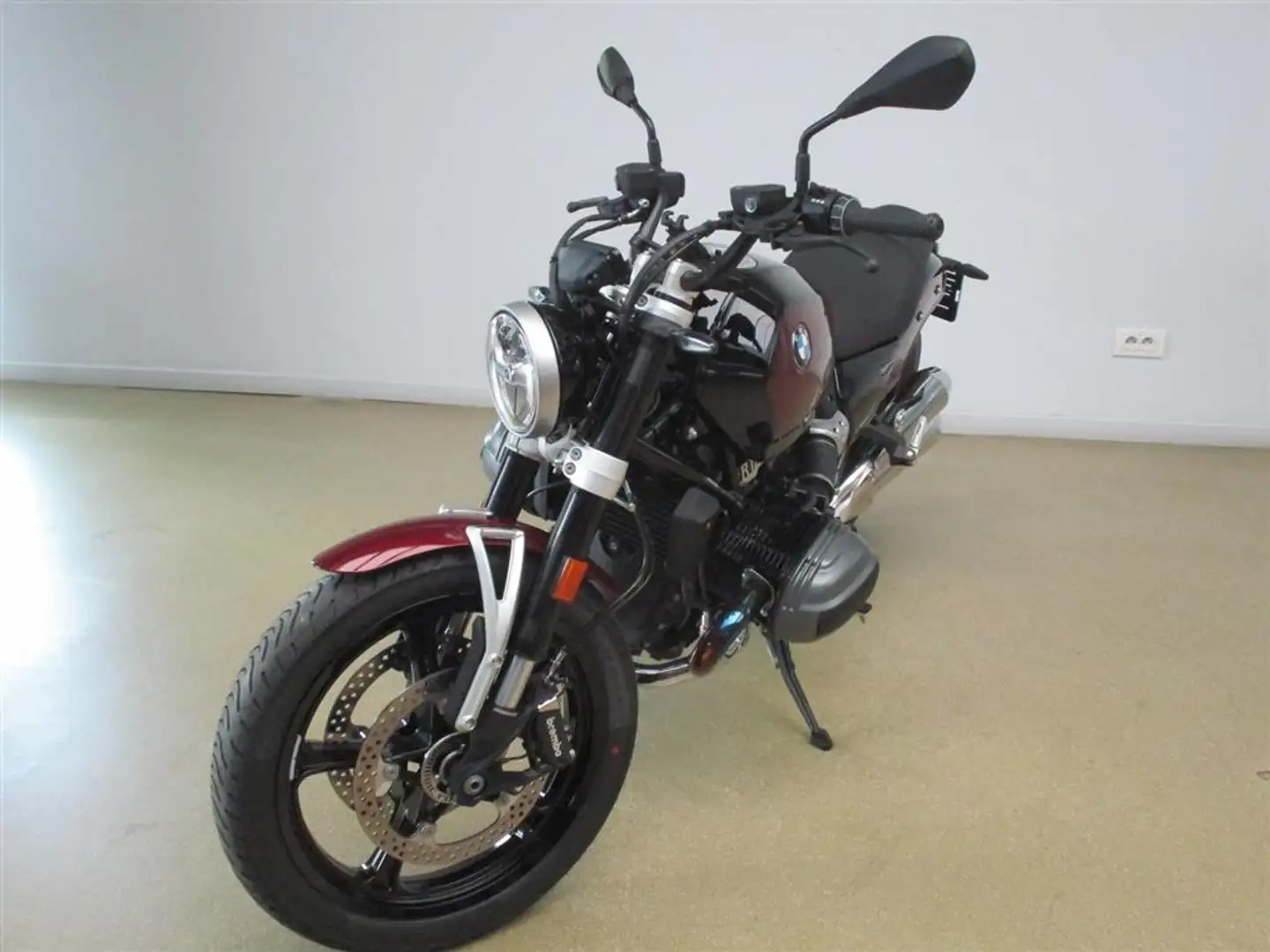 BMW R 12 - BTW aftrekbaar Rouge - 1