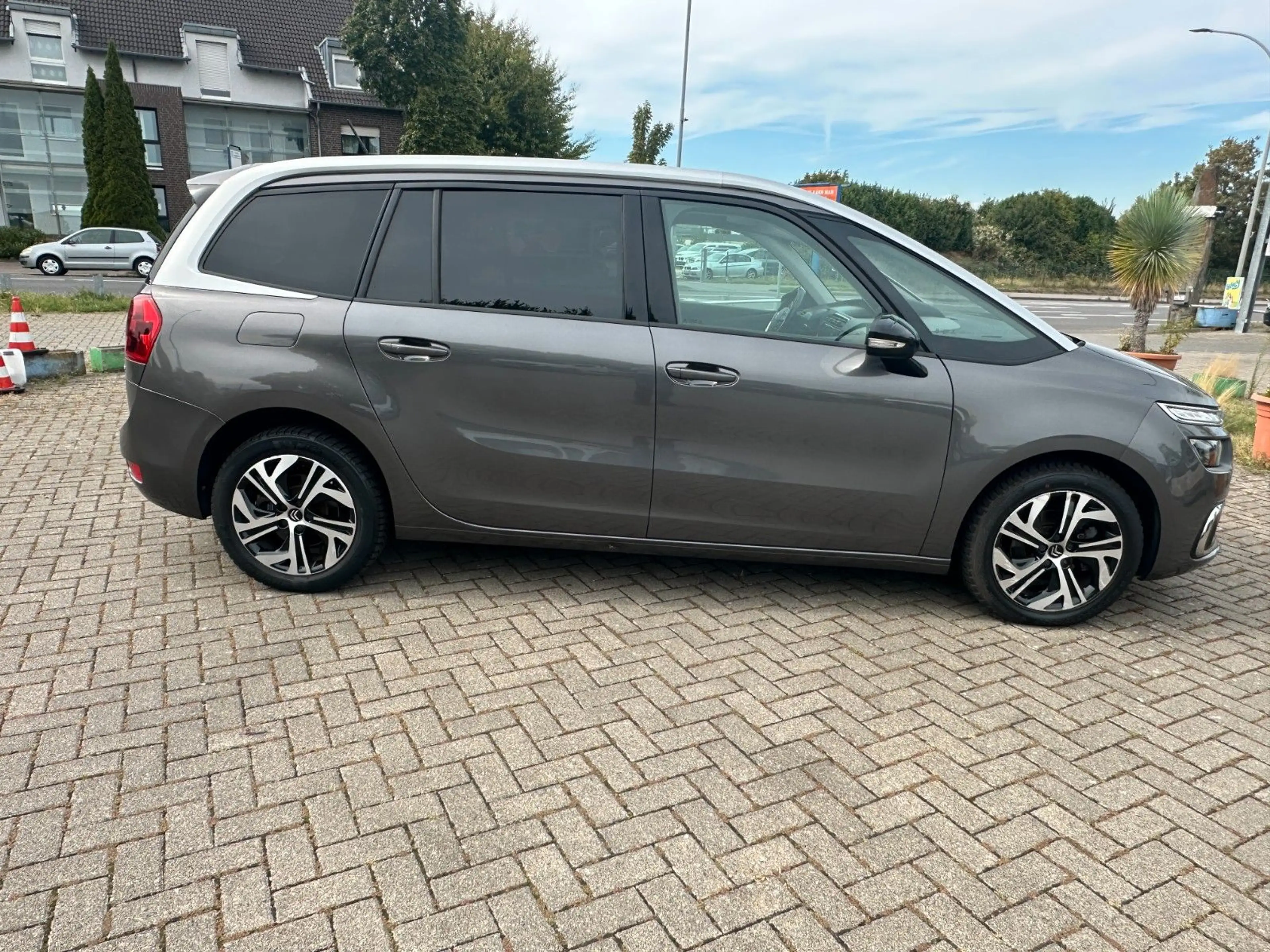 Citroen Grand C4 Picasso /Spacetourer 7 Sitzer — photo 8