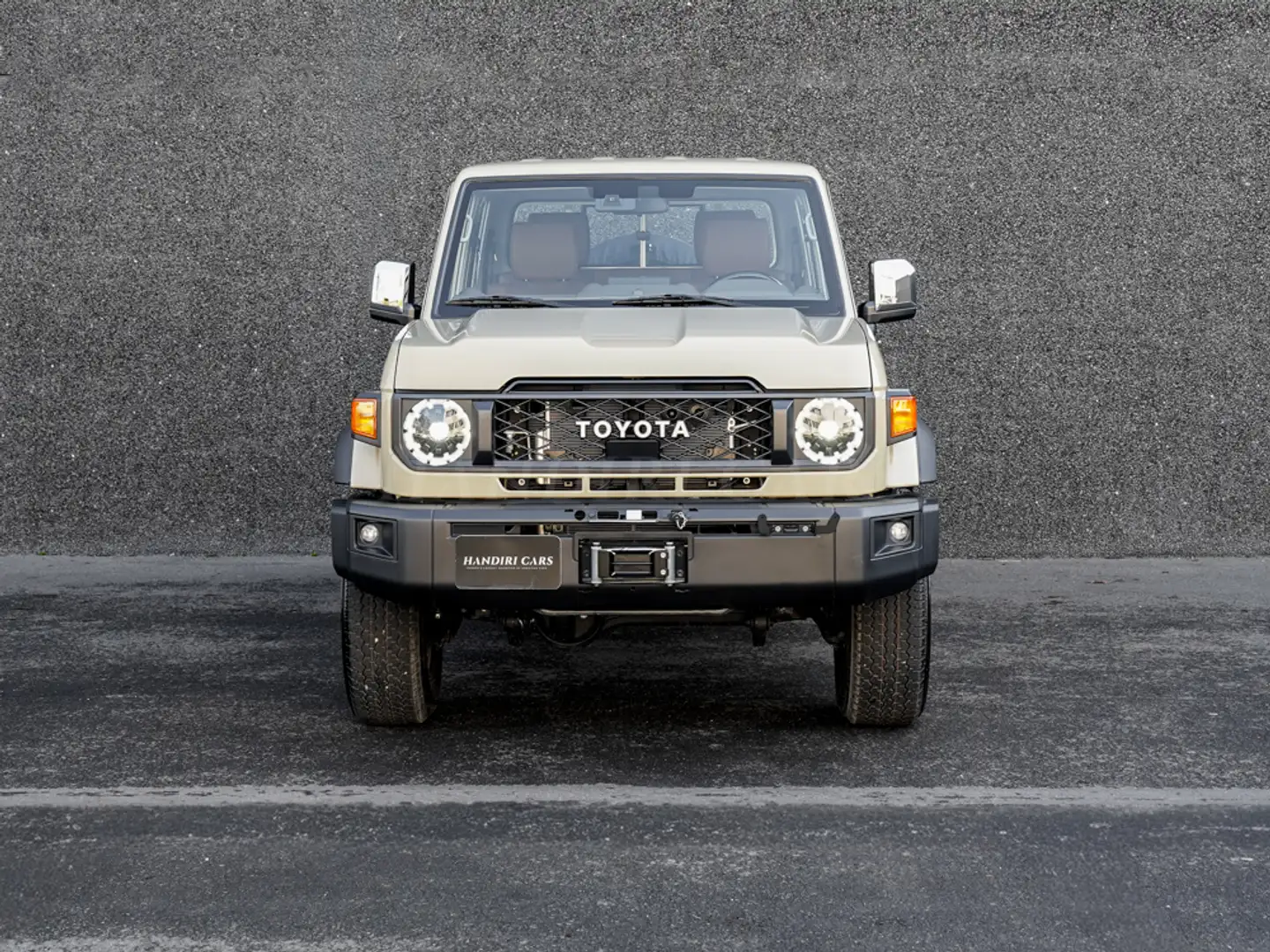 Toyota Land Cruiser 2025 79 Series LX € 80000 +2.8L TURBO DIESEL Beige - 2