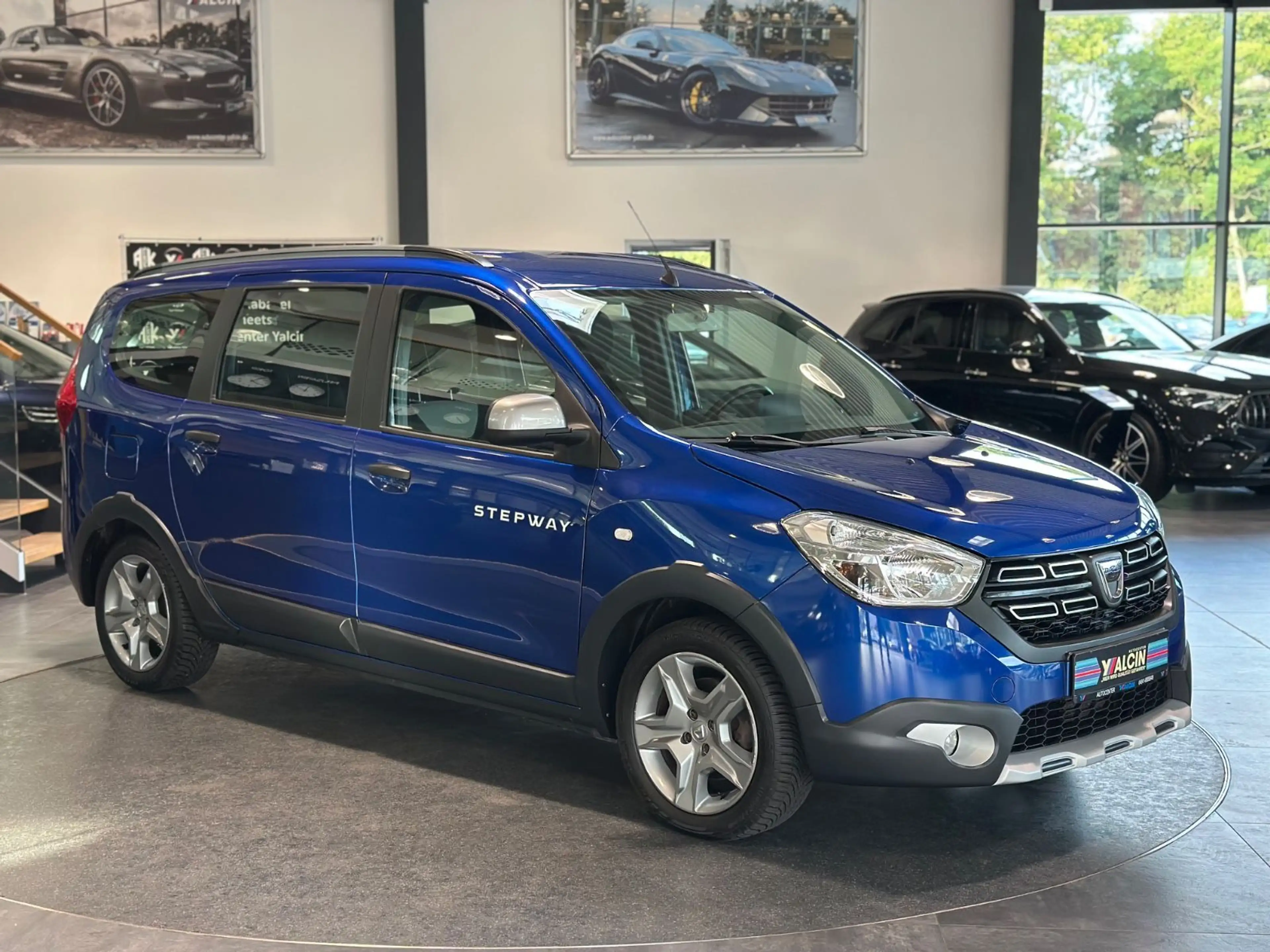 Dacia Lodgy TCe 130 Stepway 7-Sitzer 1.HA/S-HEFT/NAVI — photo 7