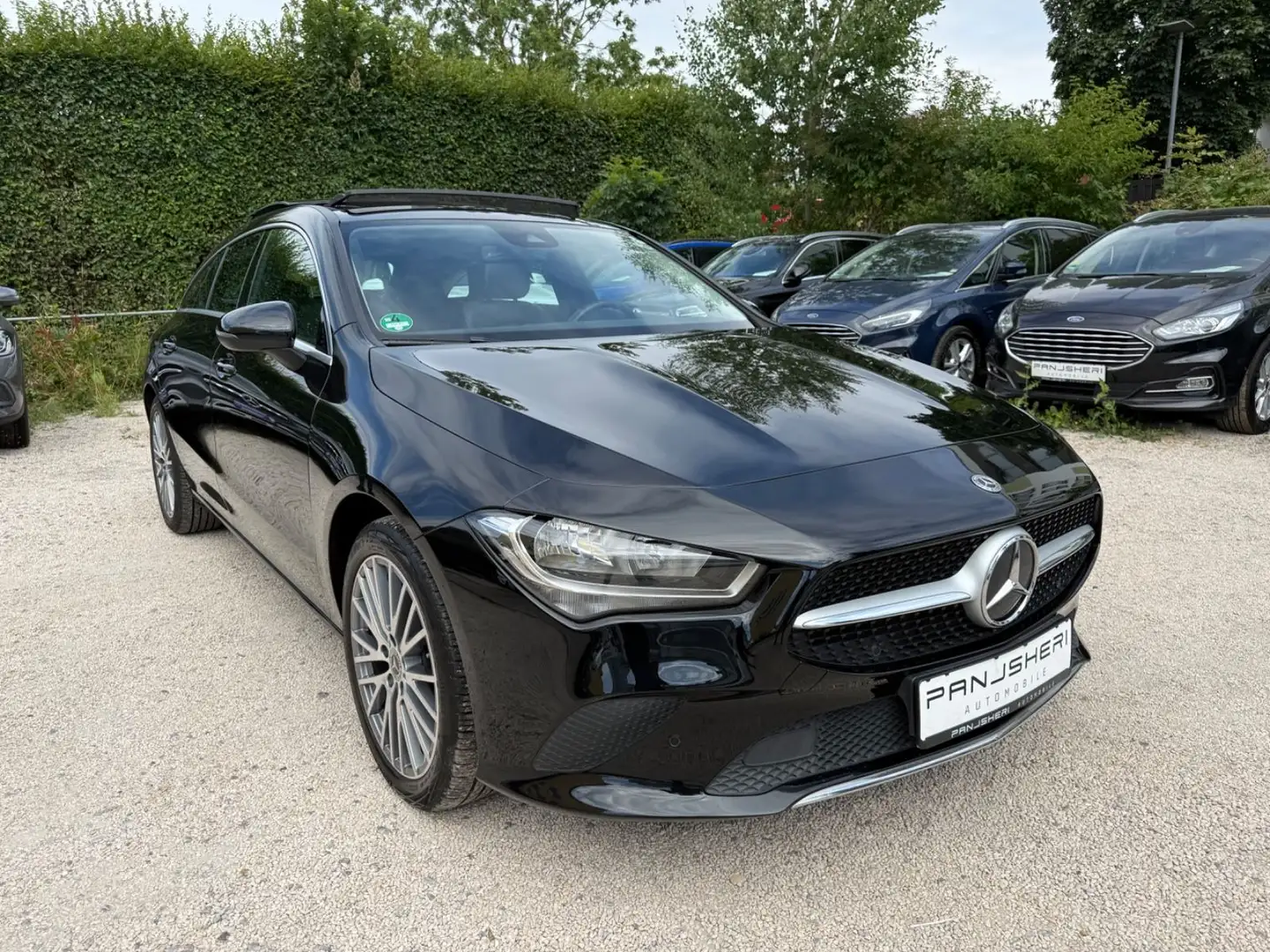 Mercedes-Benz CLA 180 CLA180d Shooting Brake Panorama-SD Leder Blispot Schwarz - 1
