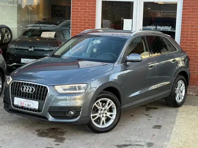 Audi Q3 view 2