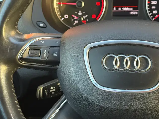Audi Q3 view 25