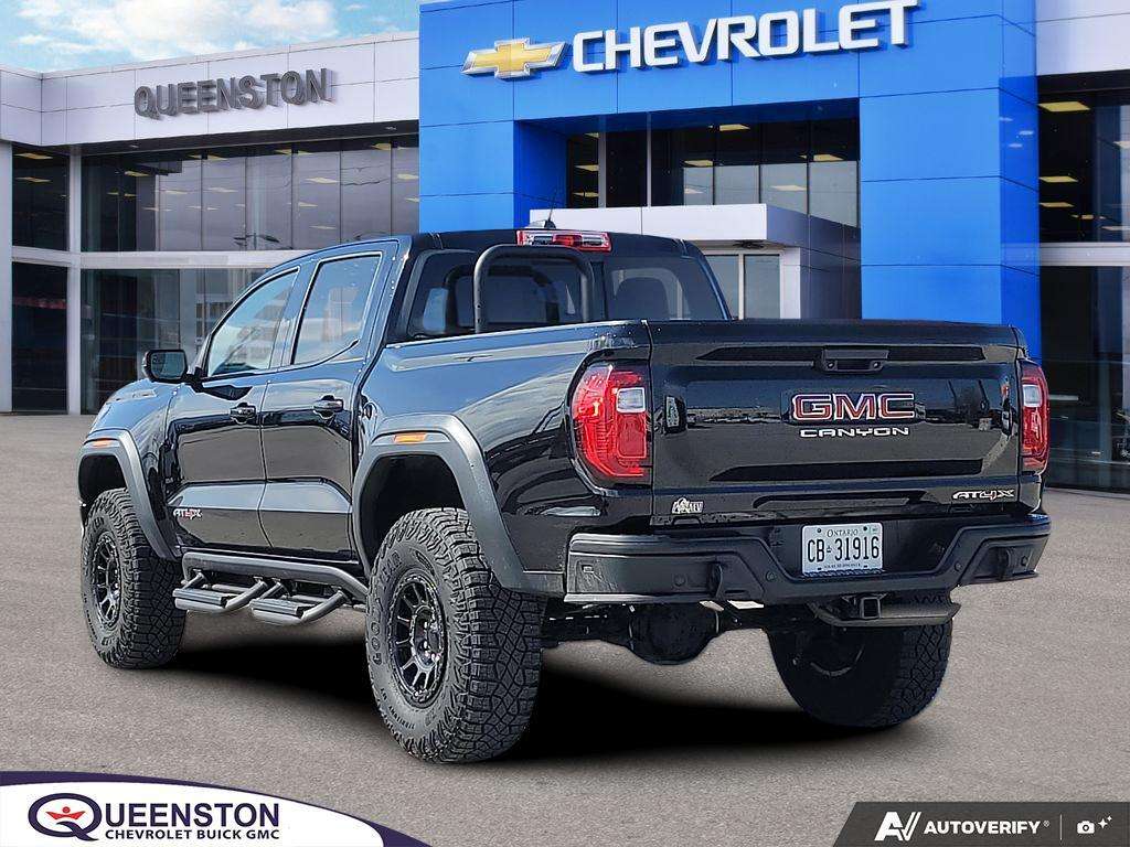 2024 GMC Canyon