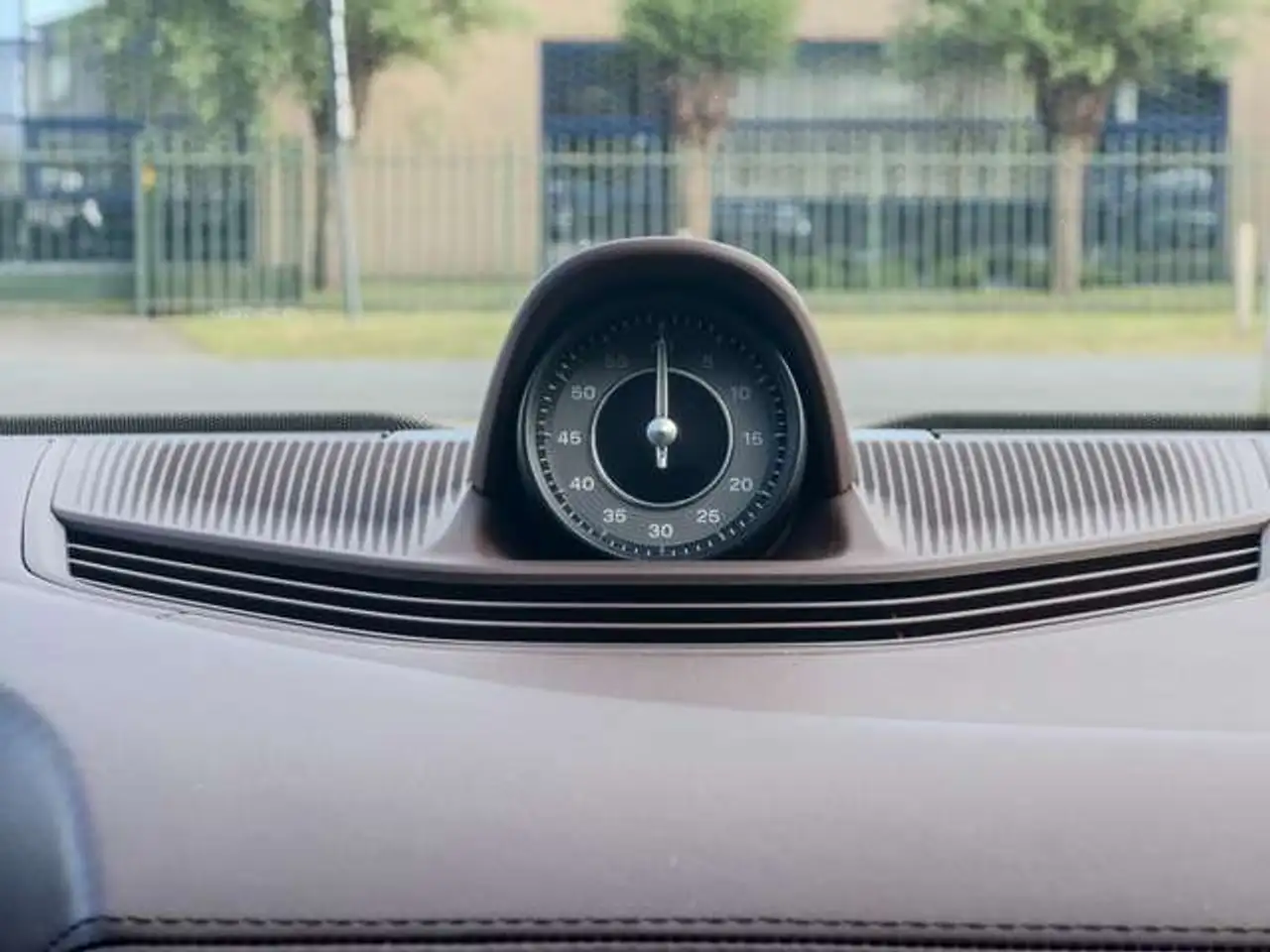 Porsche Taycan 'Turbo' 93.4 kWh Wood Interior 625 pk Full Op, миниатюра 9