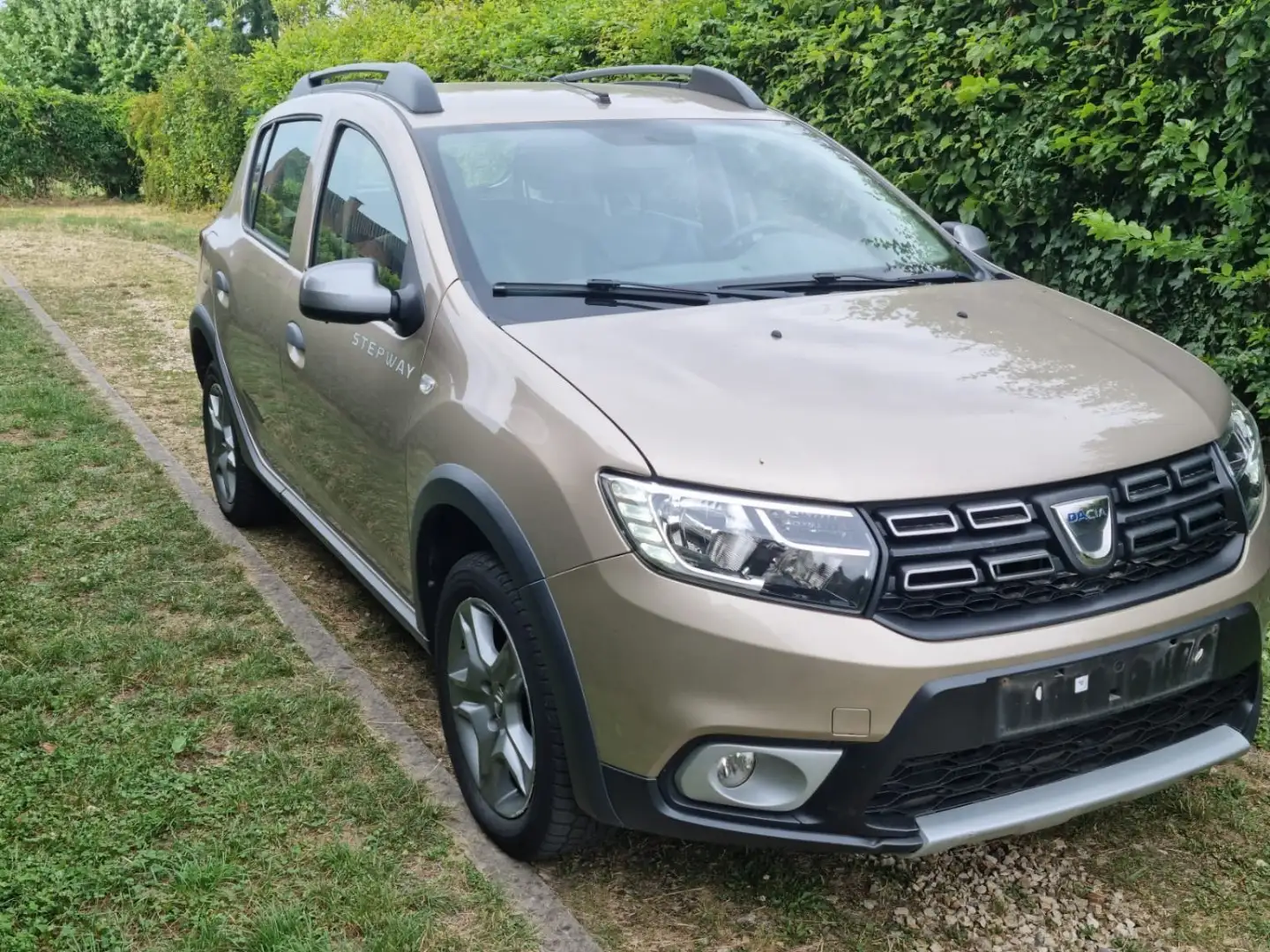 Dacia Sandero 0.9 TCe Ambiance (EU6.2) Bronze - 2