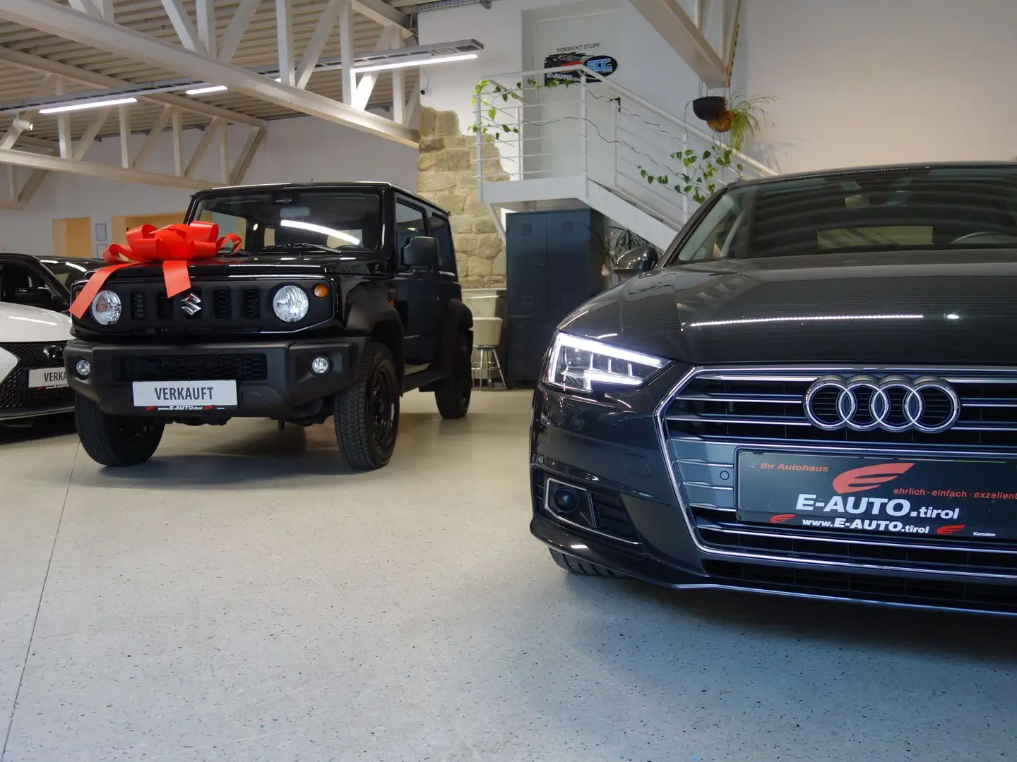 Audi A4 TFSI S-tronic SPORT *ACC *MATRIX *CARPLAY *AHK Grau - 2