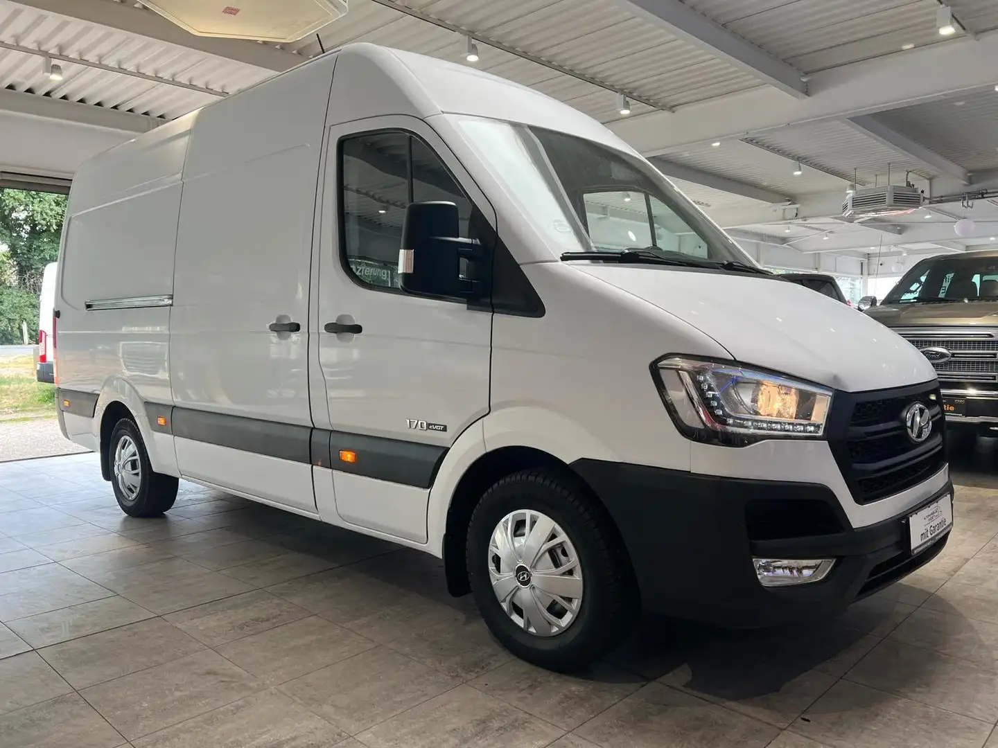 Hyundai H 350 L3-H2 Maxi Hoch+Lang *Garantie*170Ps* Weiß - 2