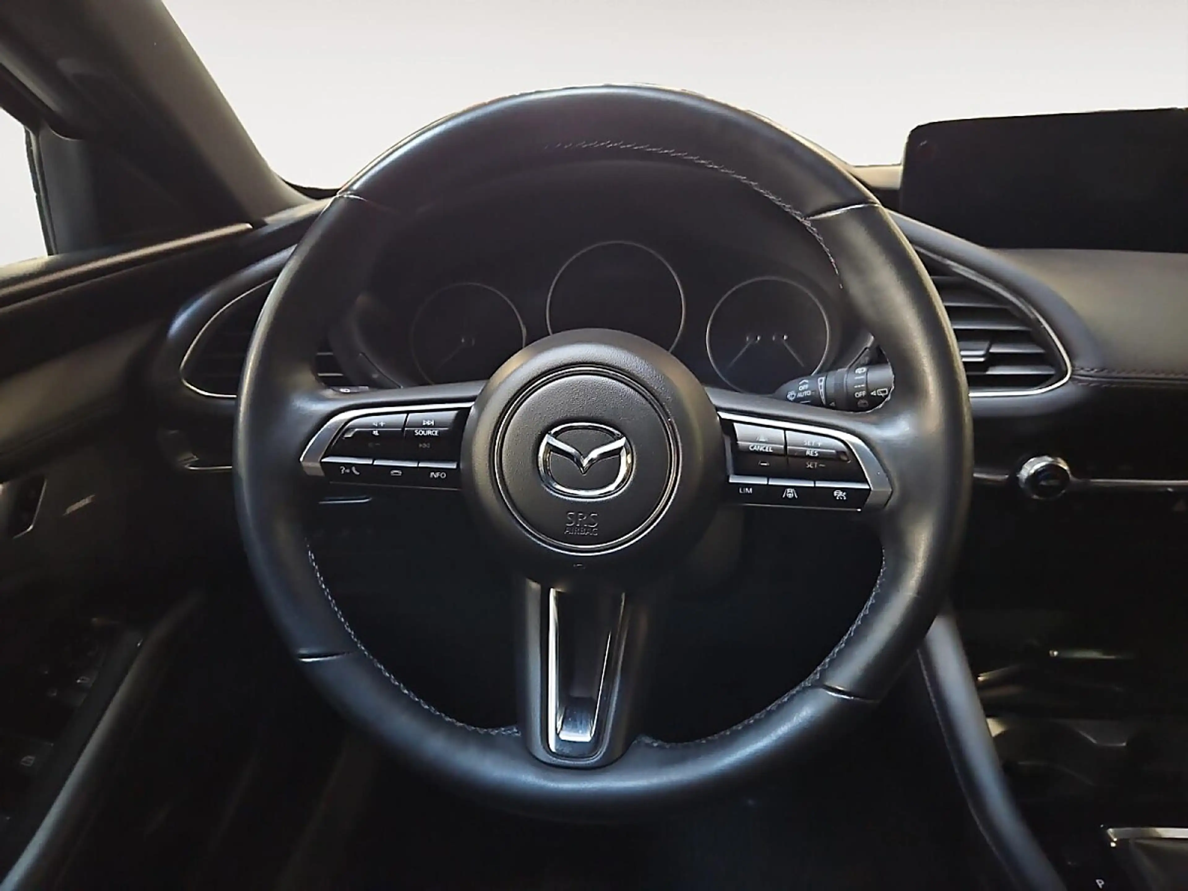 Mazda 3 Mazda3 e-Skyactiv-G150 Exclusive-Line Aut. — photo 9