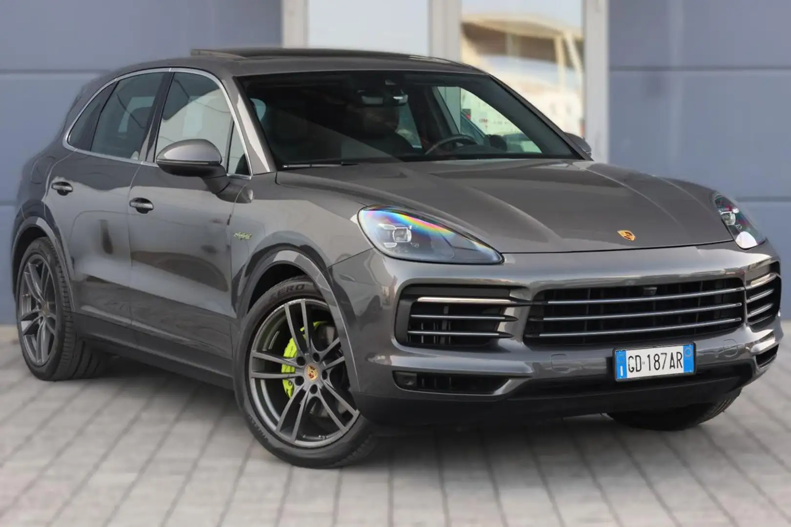 Porsche Cayenne 3.0 V6 E-Hybrid Grigio - 1