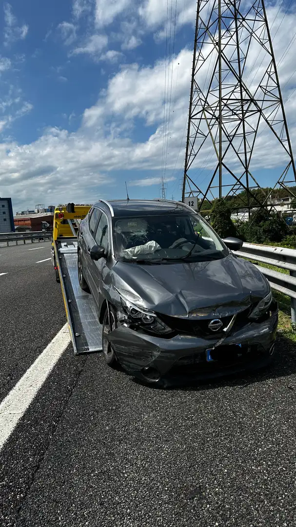 Nissan Qashqai 2.0 dci Tekna dpf - 1