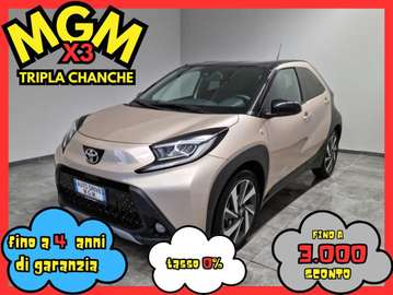 1.0 VVT-i 72 CV 5 porte Lounge S-CVT
